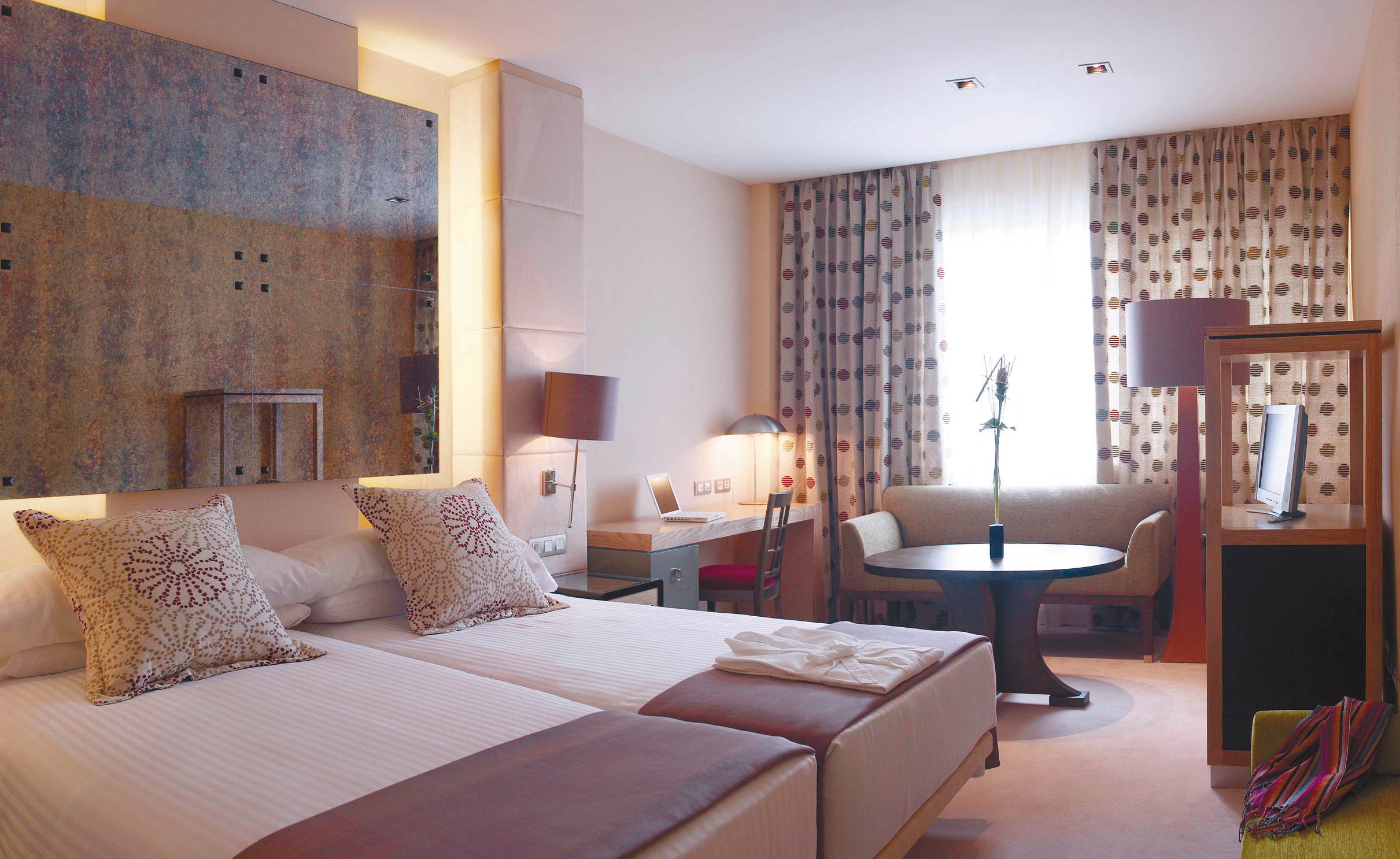 Double Single Superior