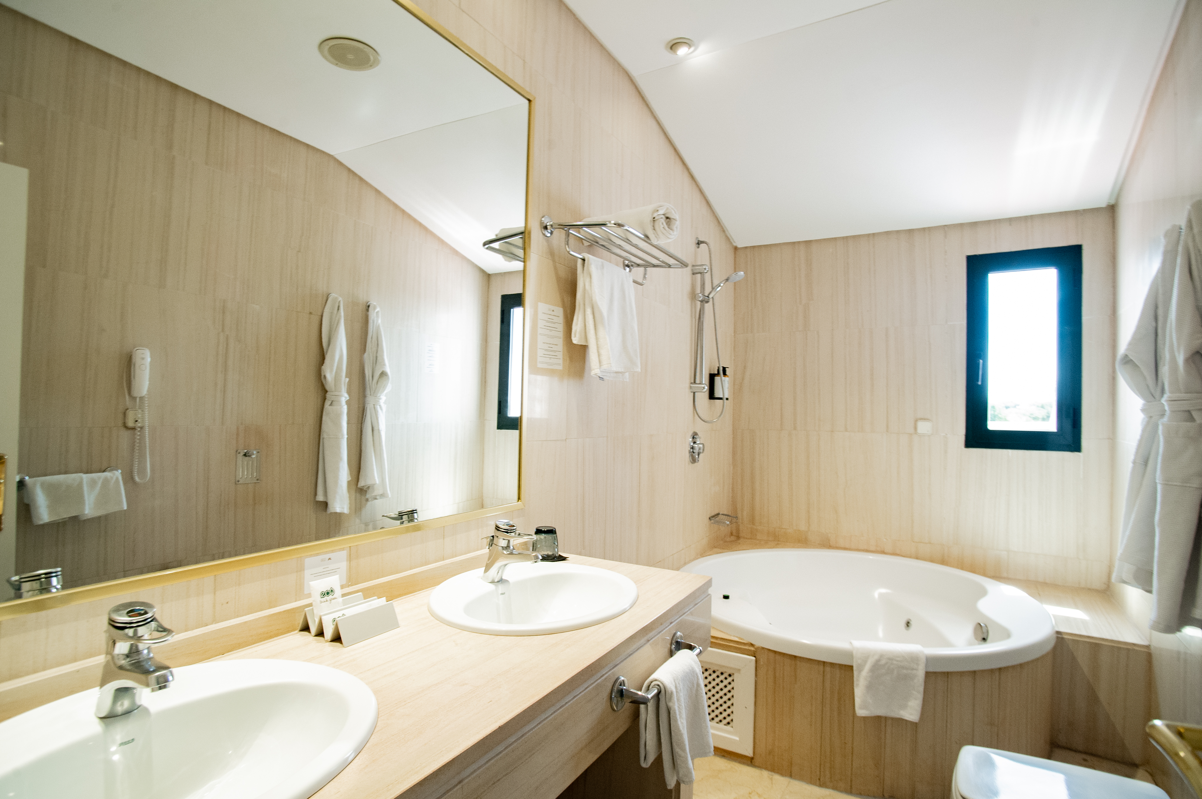 Double Superior King Bed