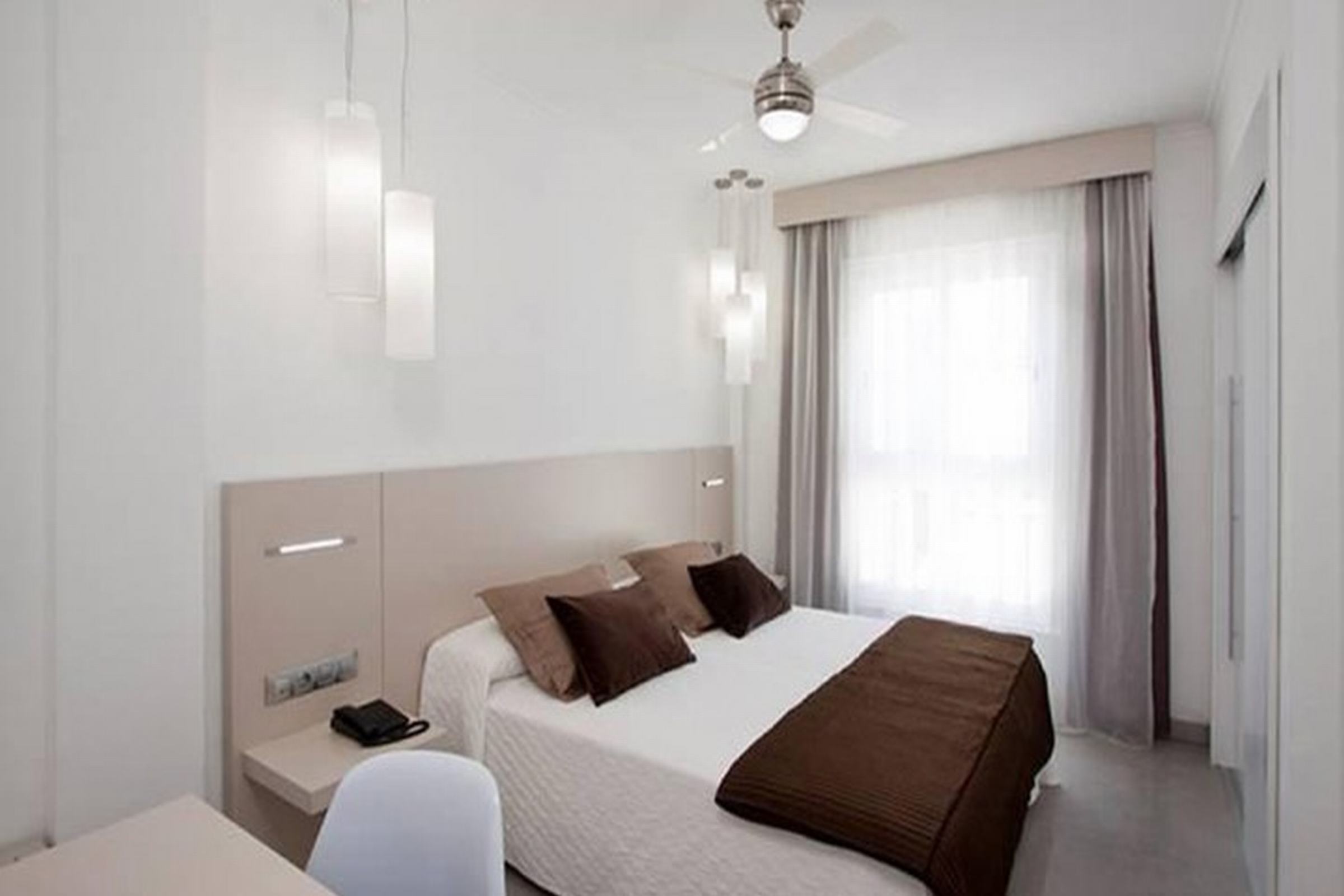 Apartment Capacity 4