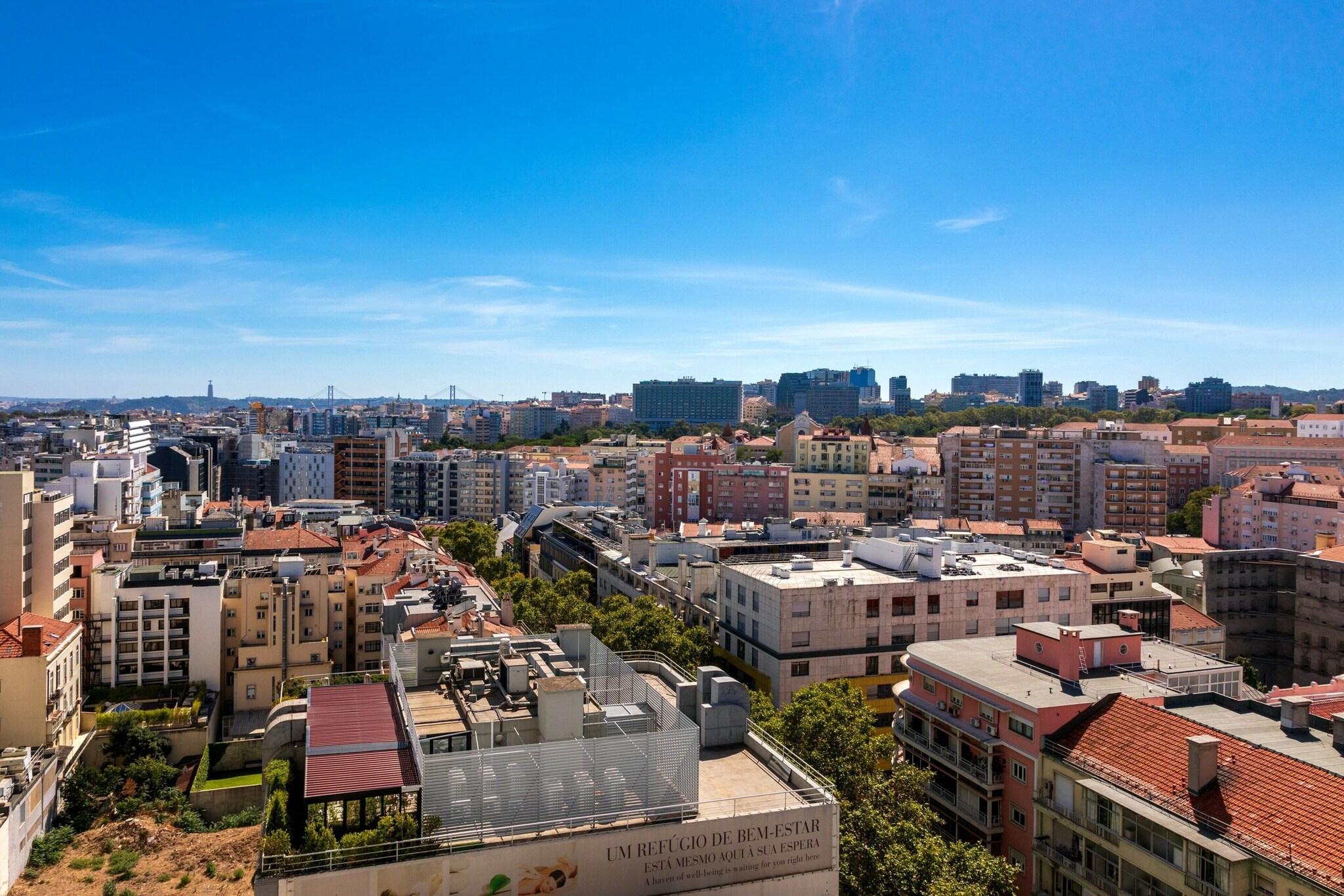 Double Deluxe Queen Bed