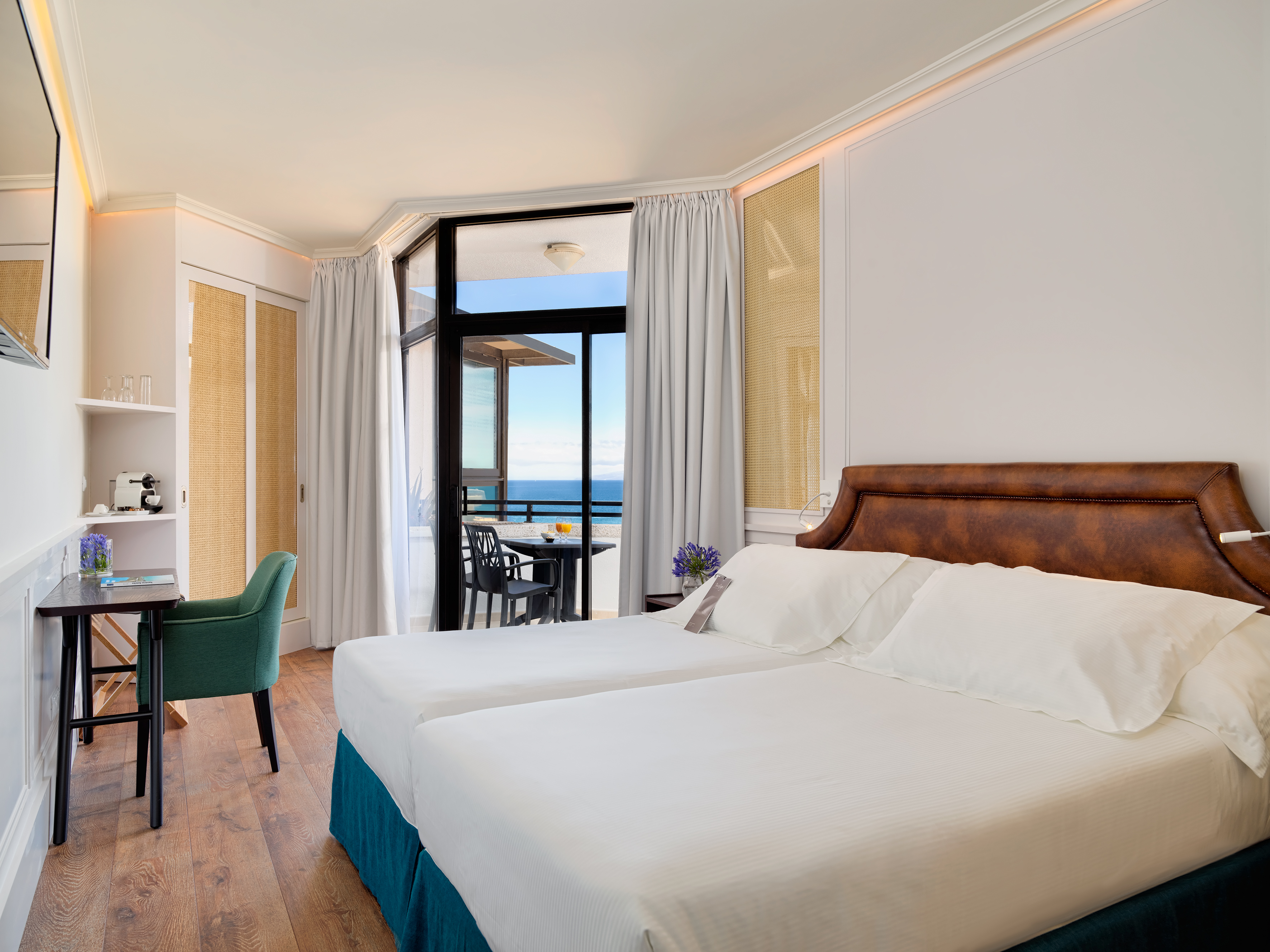 Double or Twin Standard