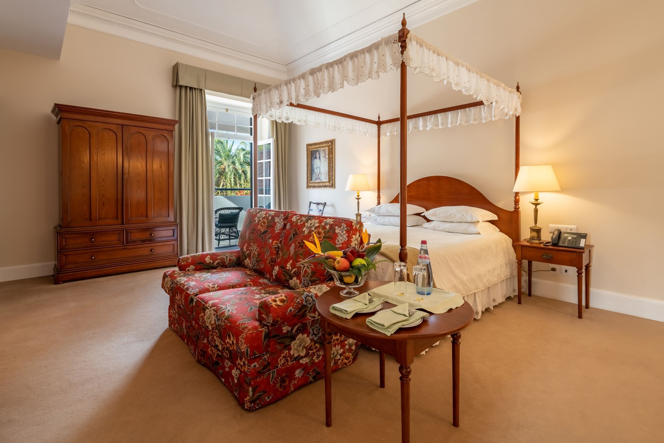 Junior Suite with Balcony