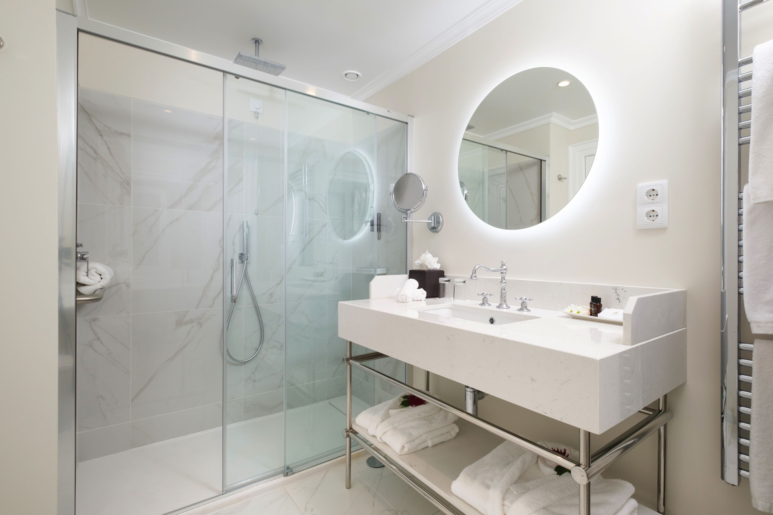 Double or Twin Deluxe