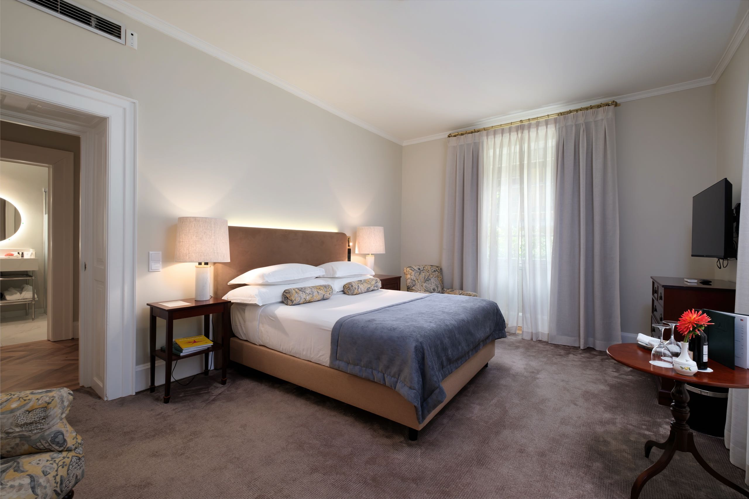 Double or Twin Deluxe