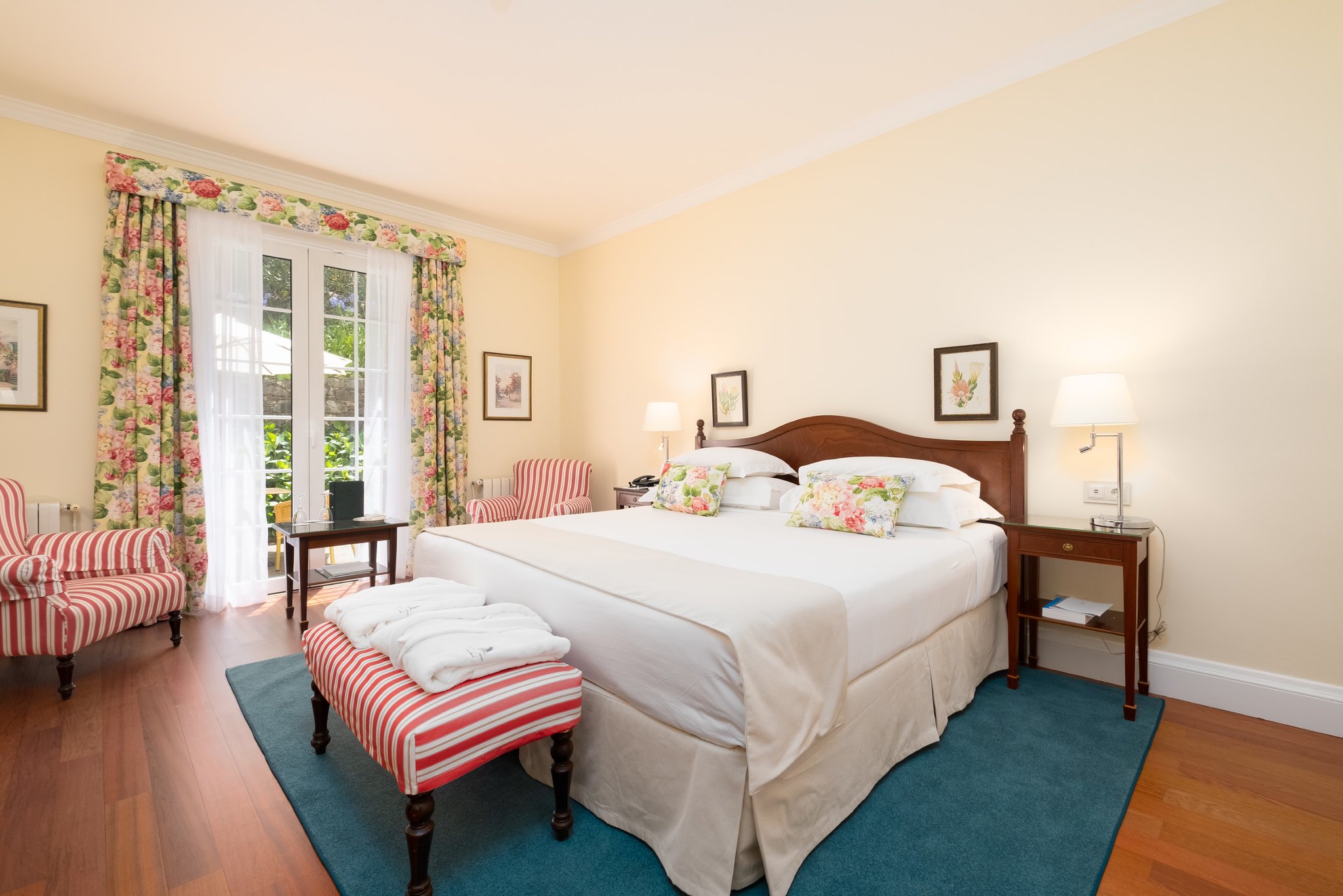 Double or Twin Superior