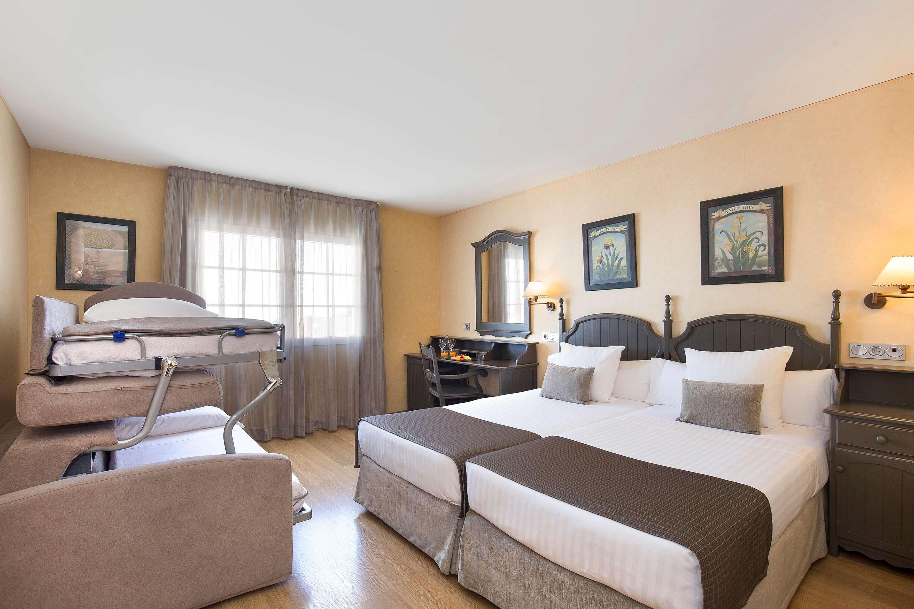 Family Room Standard