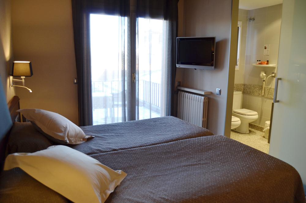 Double or Twin Standard