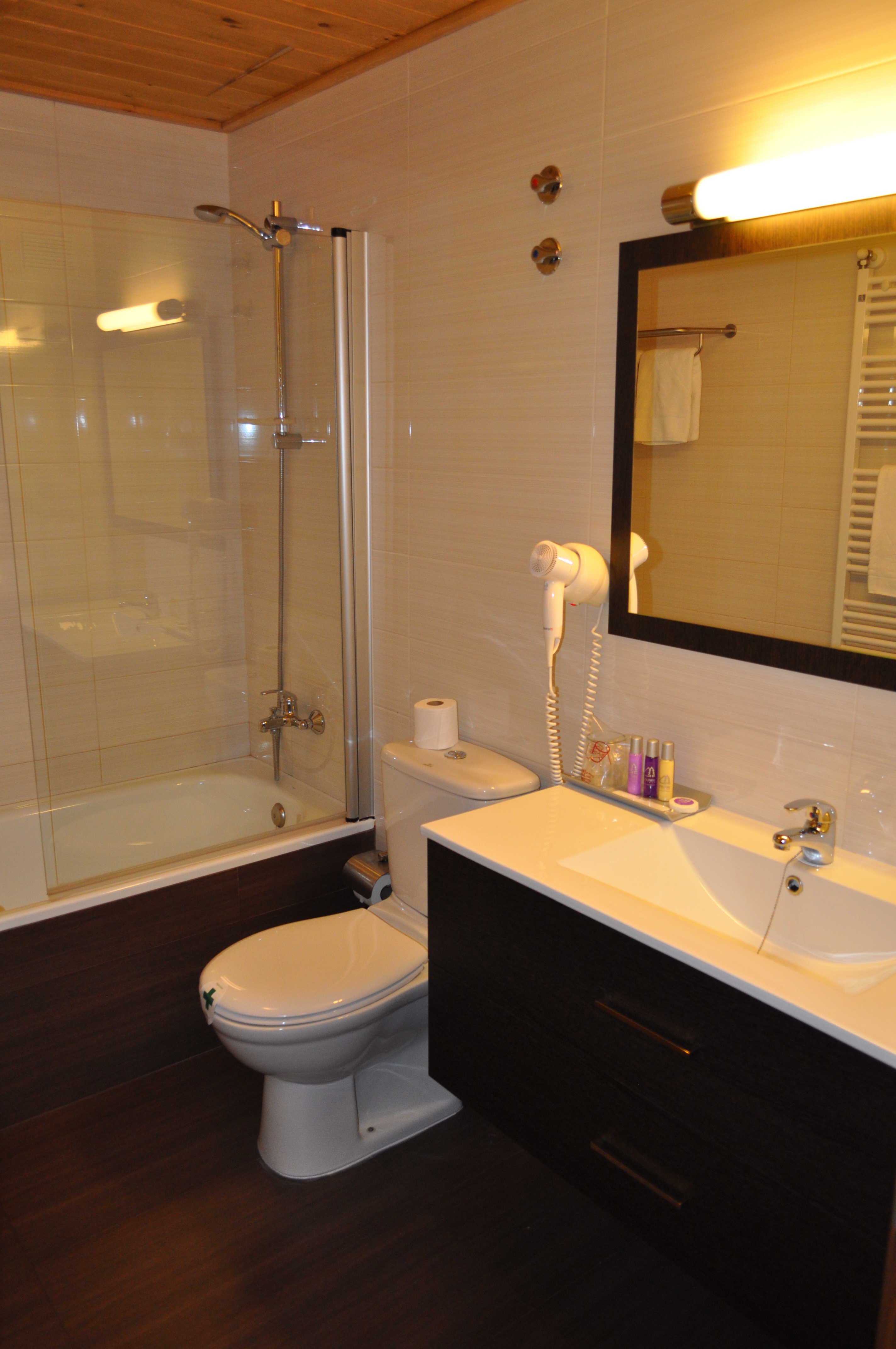 Double or Twin Standard