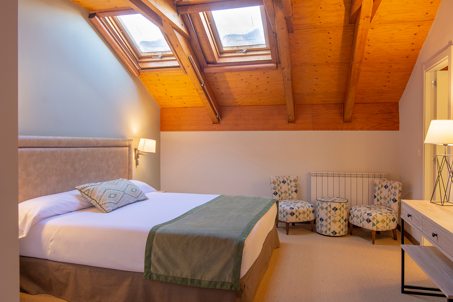 Double or Twin Standard