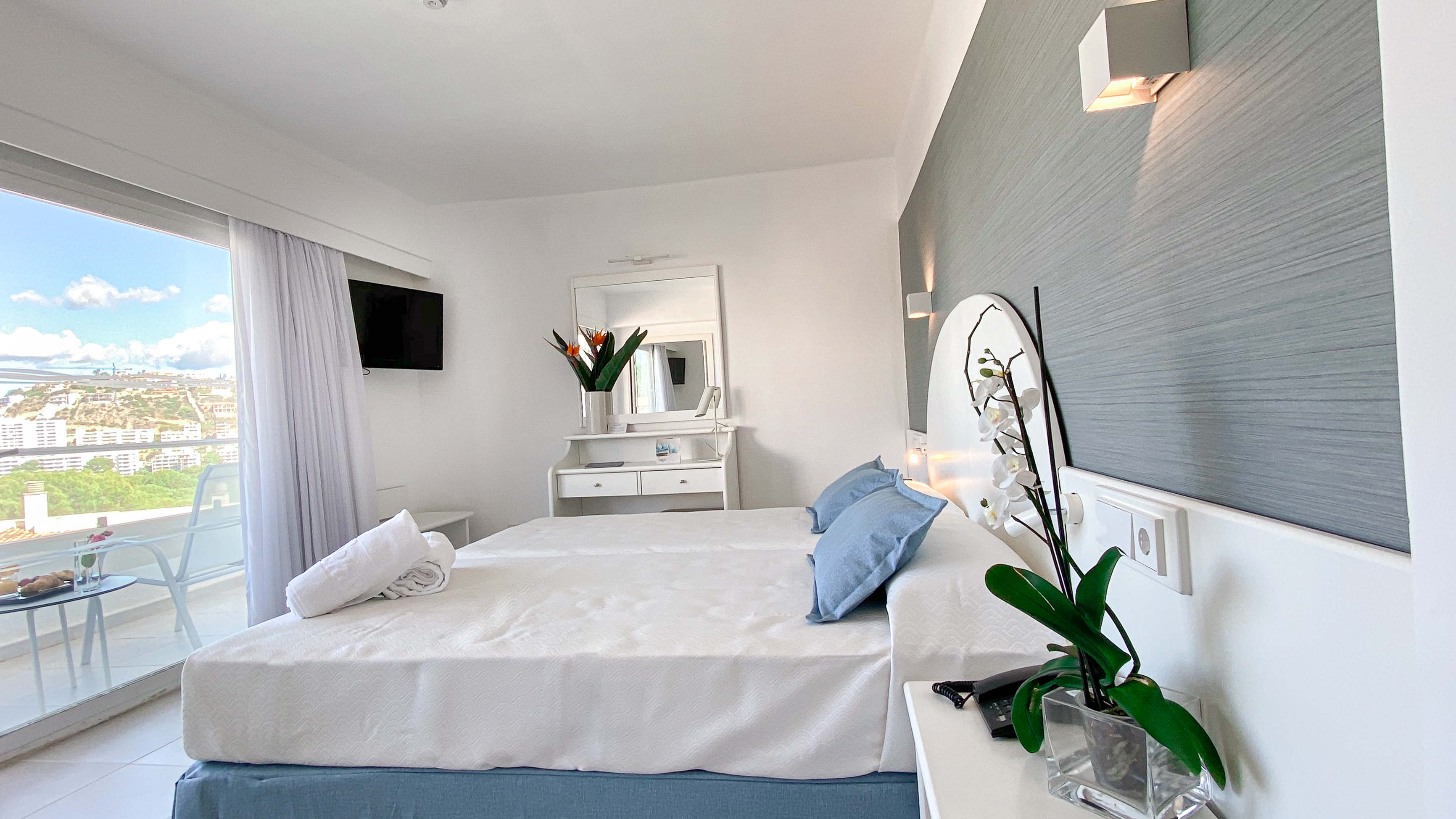 Double Single Side Sea View