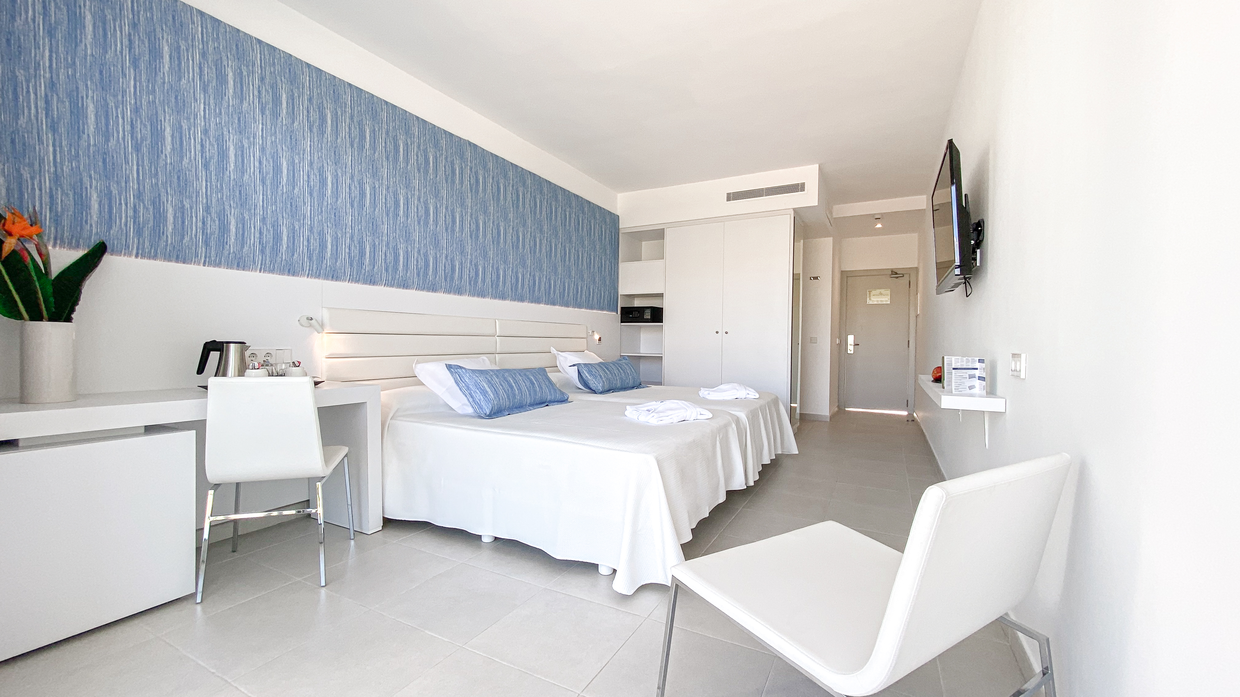 Double or Twin Premium Sea View