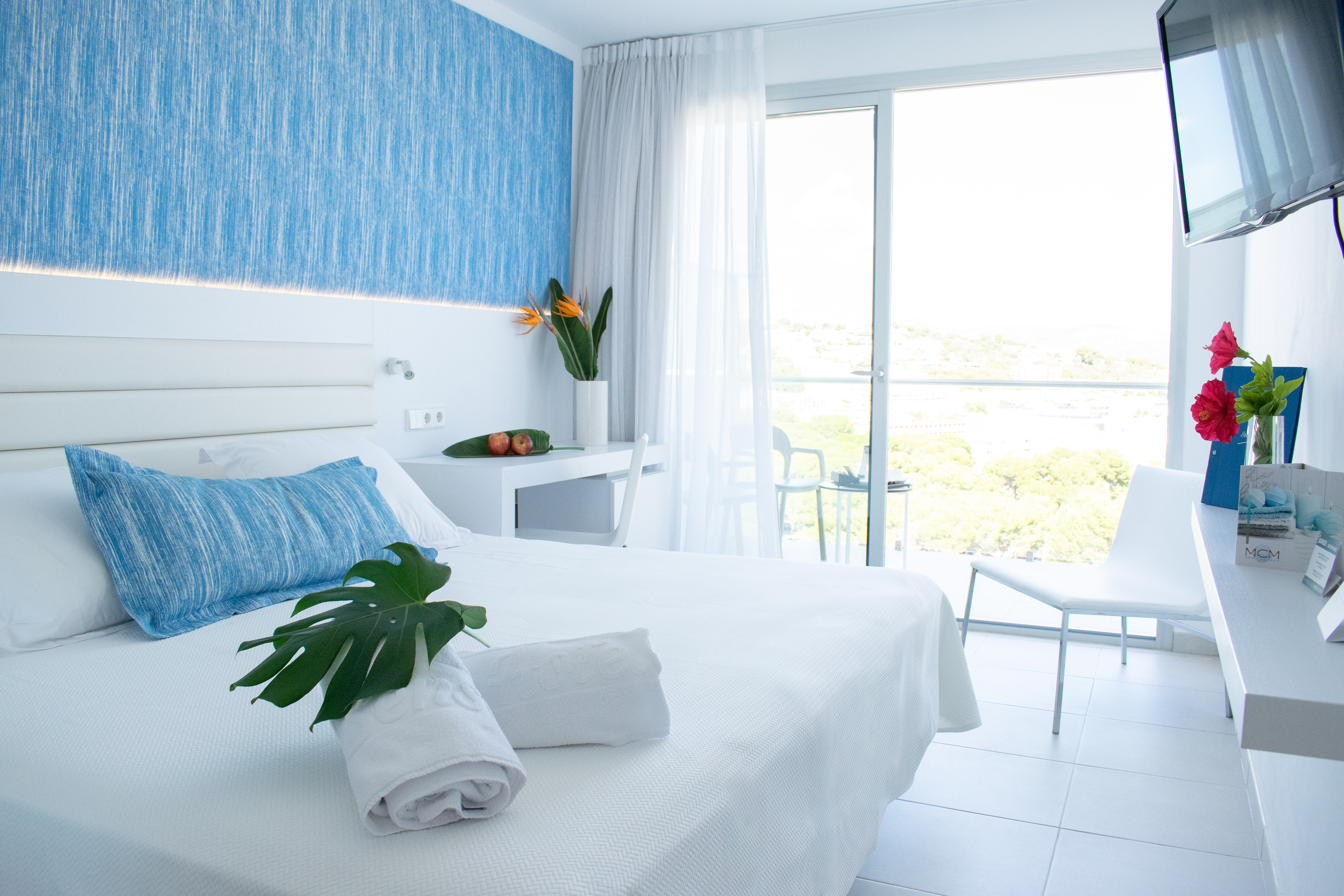 Double or Twin Side Sea View