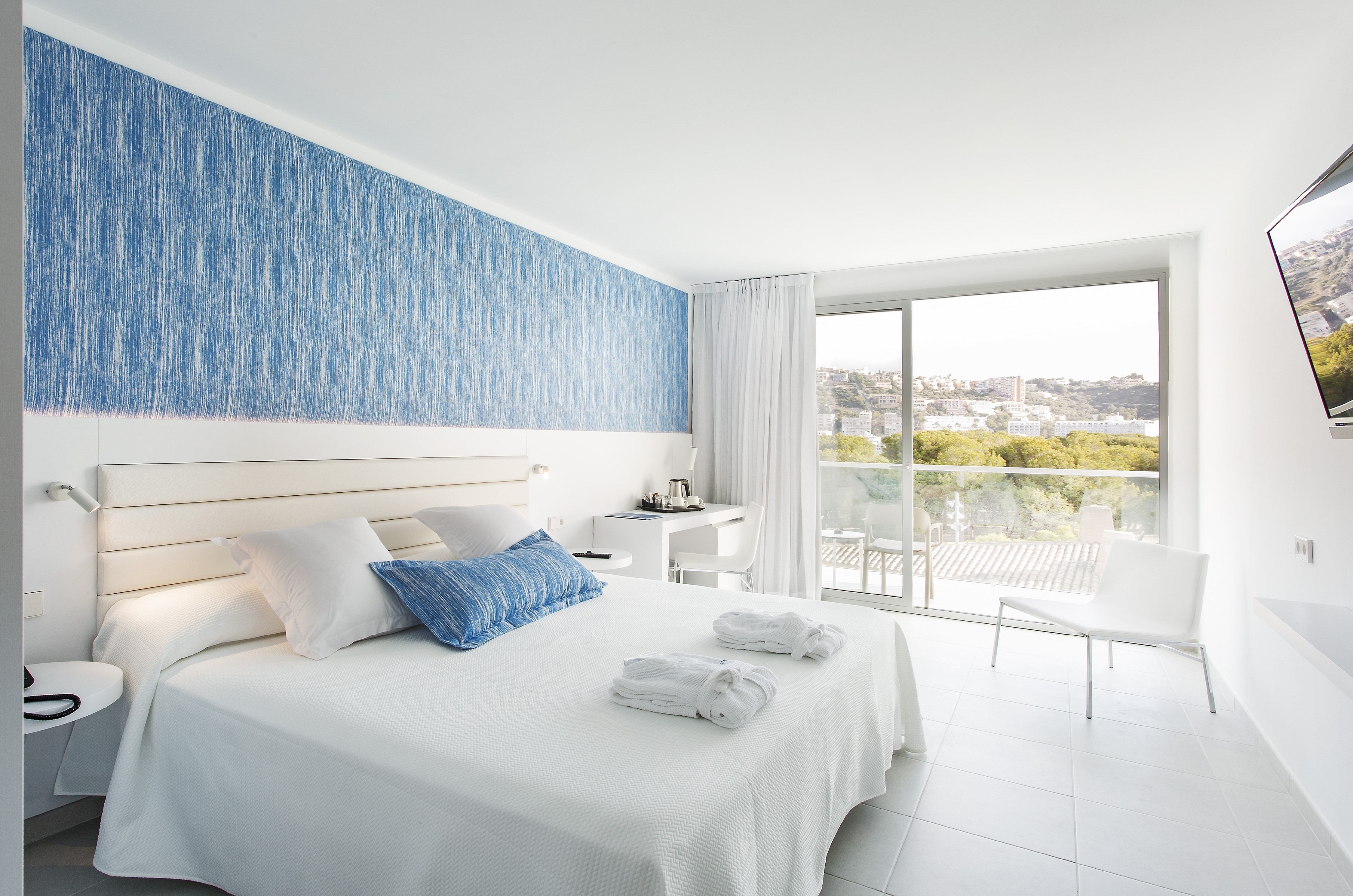 Double or Twin Premium Sea View