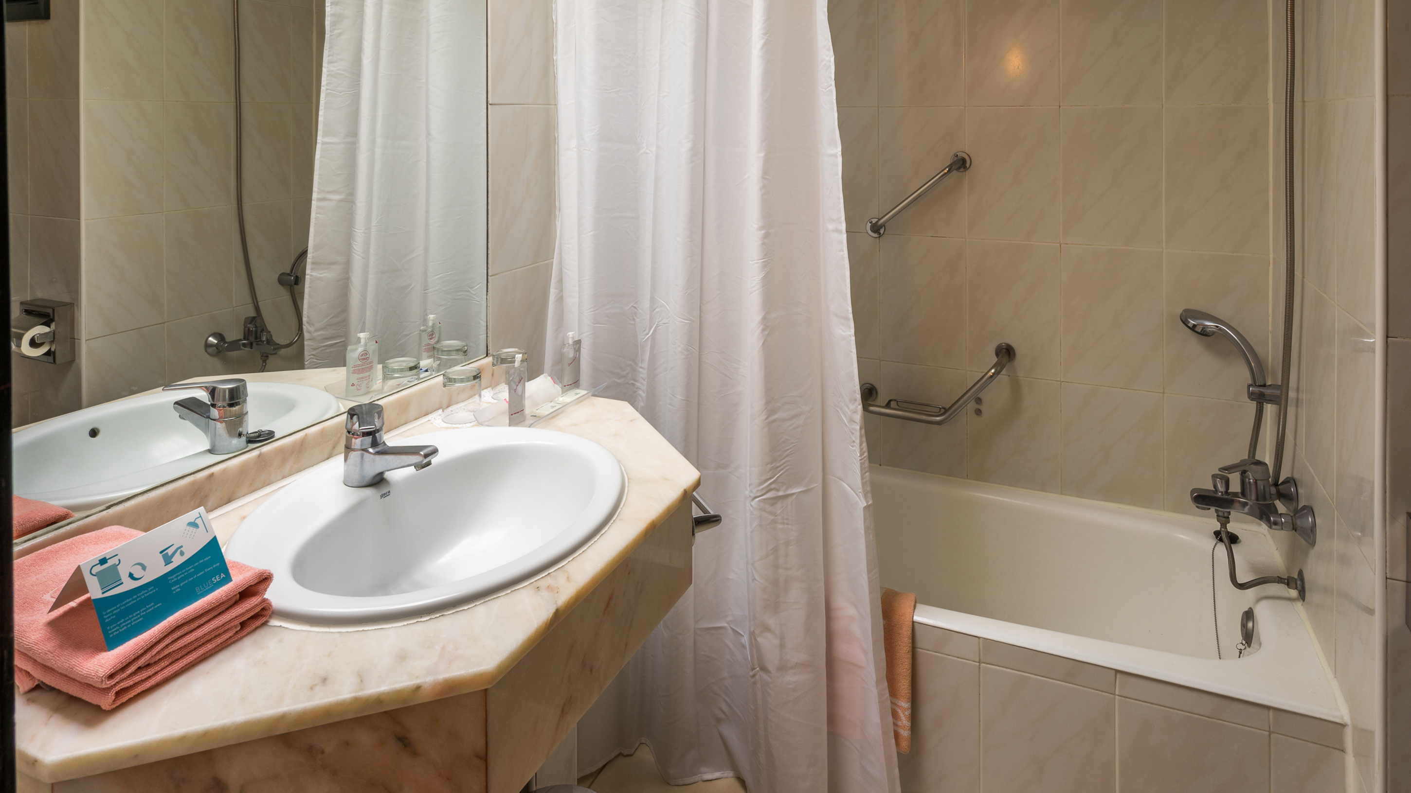 Double or Twin Standard