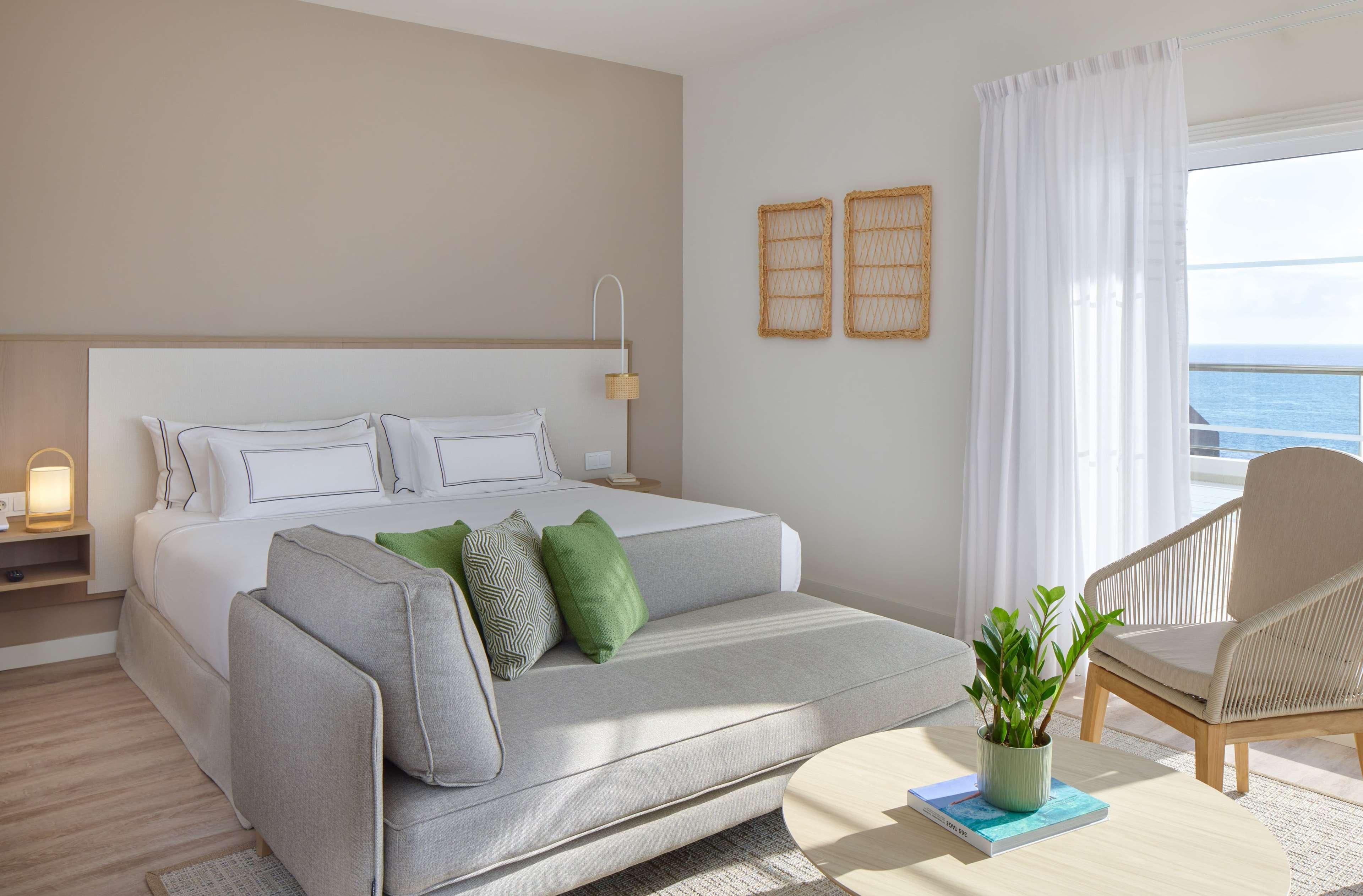 Double or Twin Sea Front