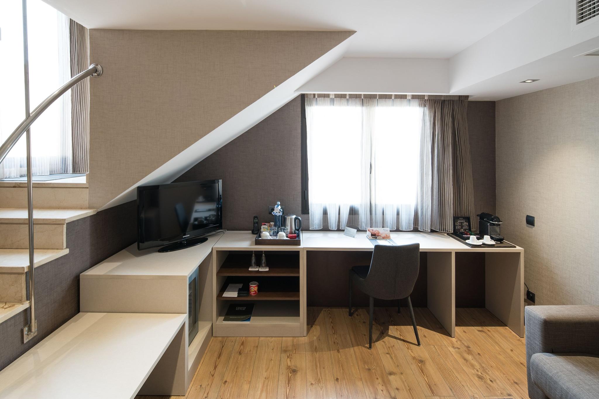 Suite Queen Size Bed