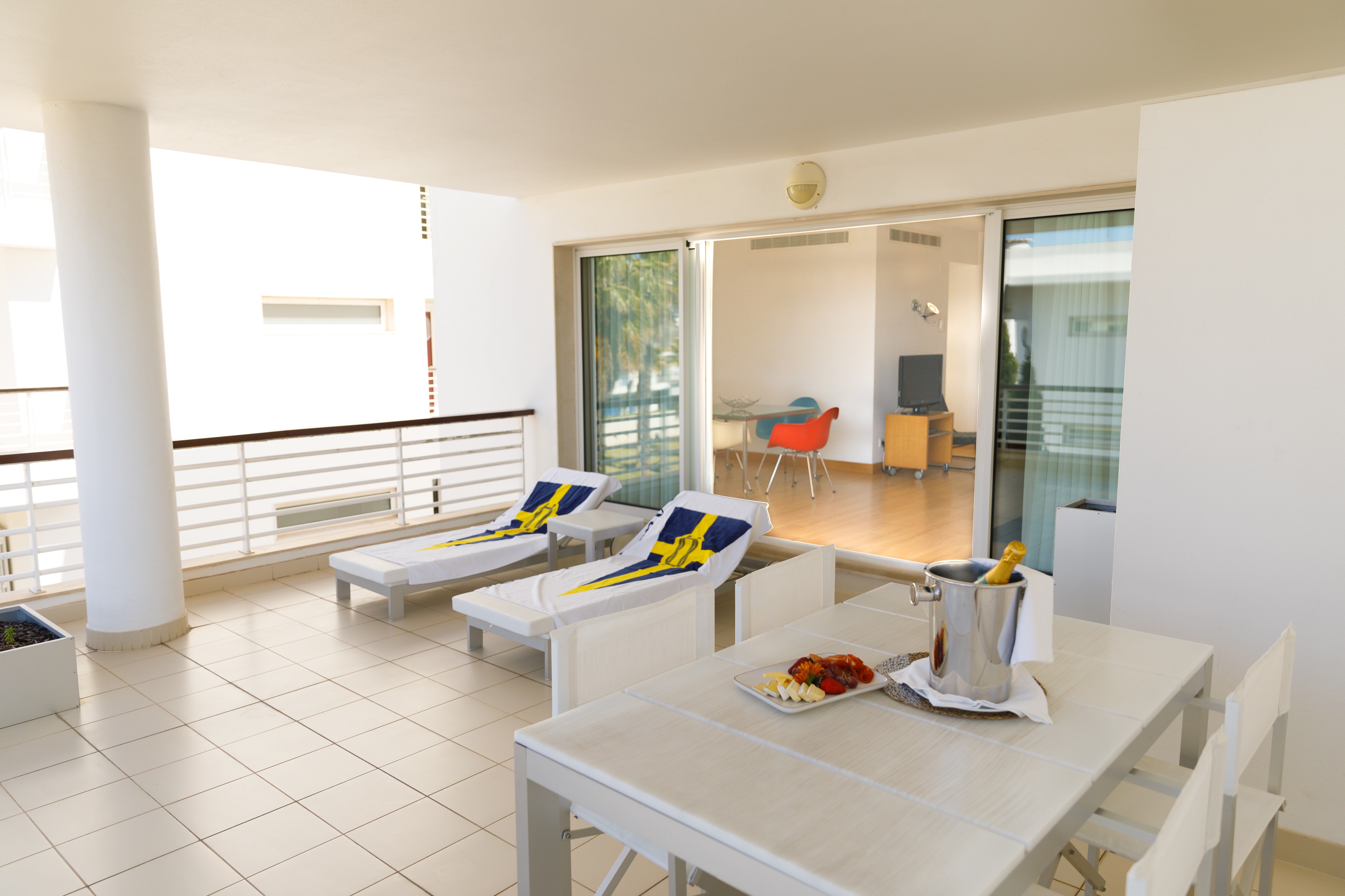 Apartment Pool View Two Bedrooms