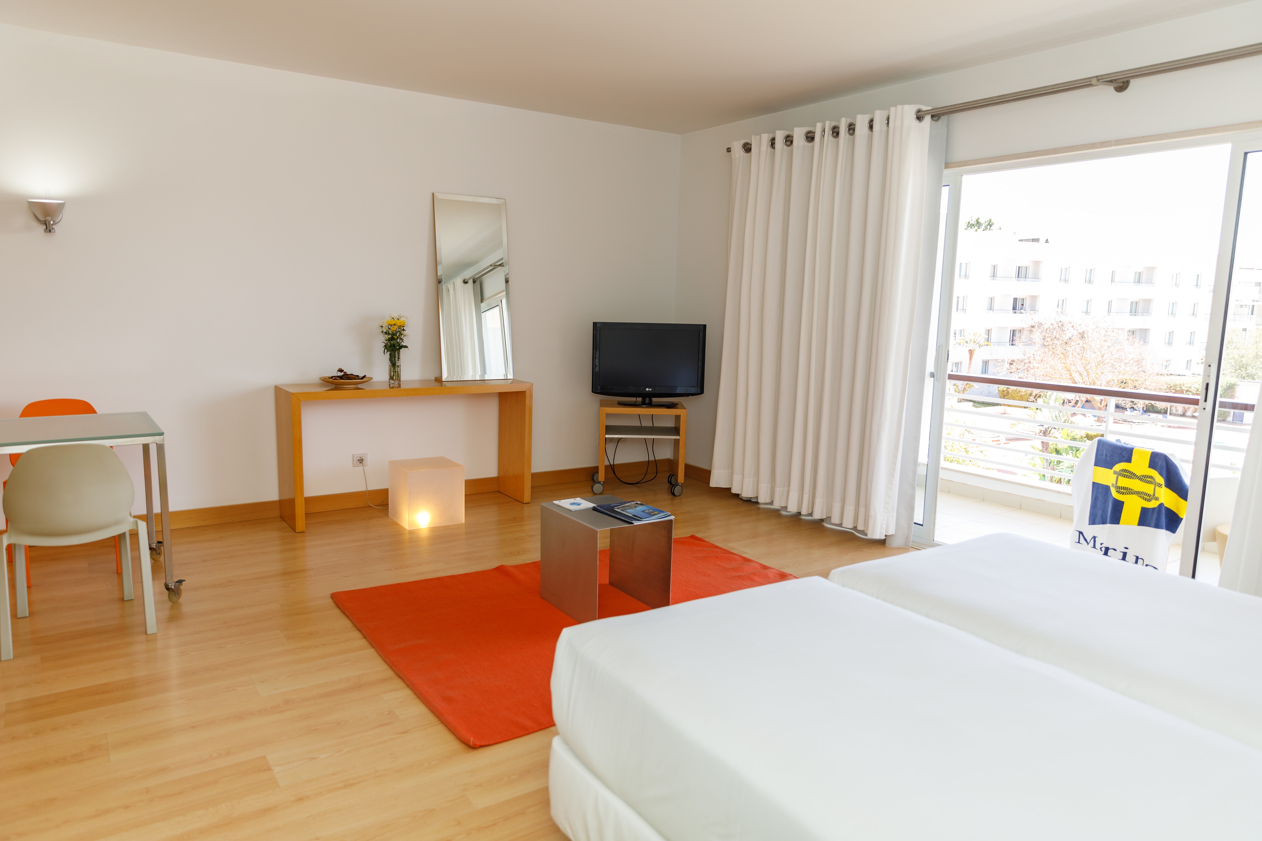 Studio Superior Pool View