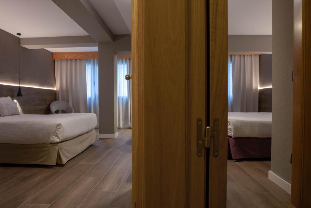 Family Room Connecting Room