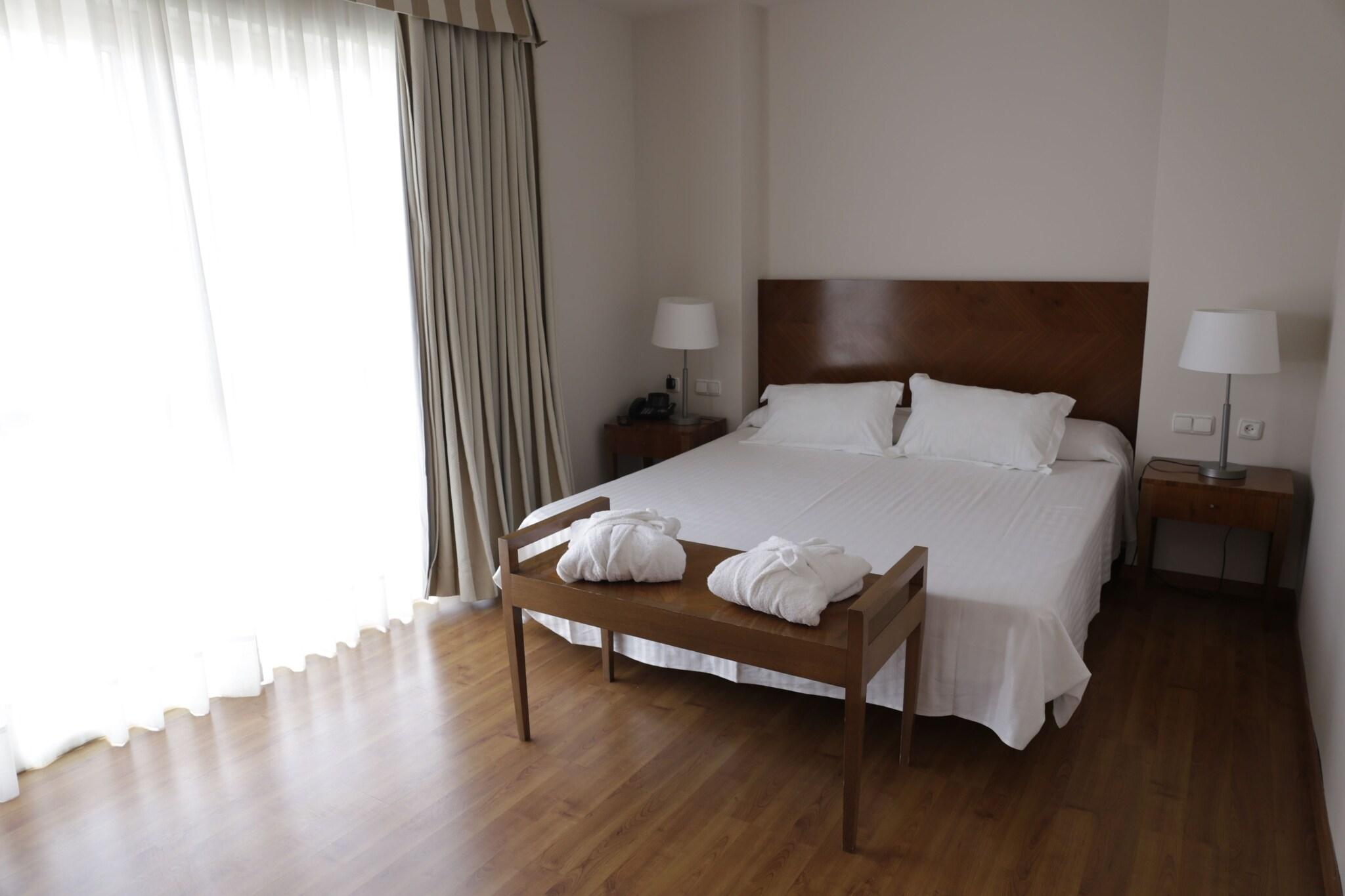 Junior Suite King Size Bed