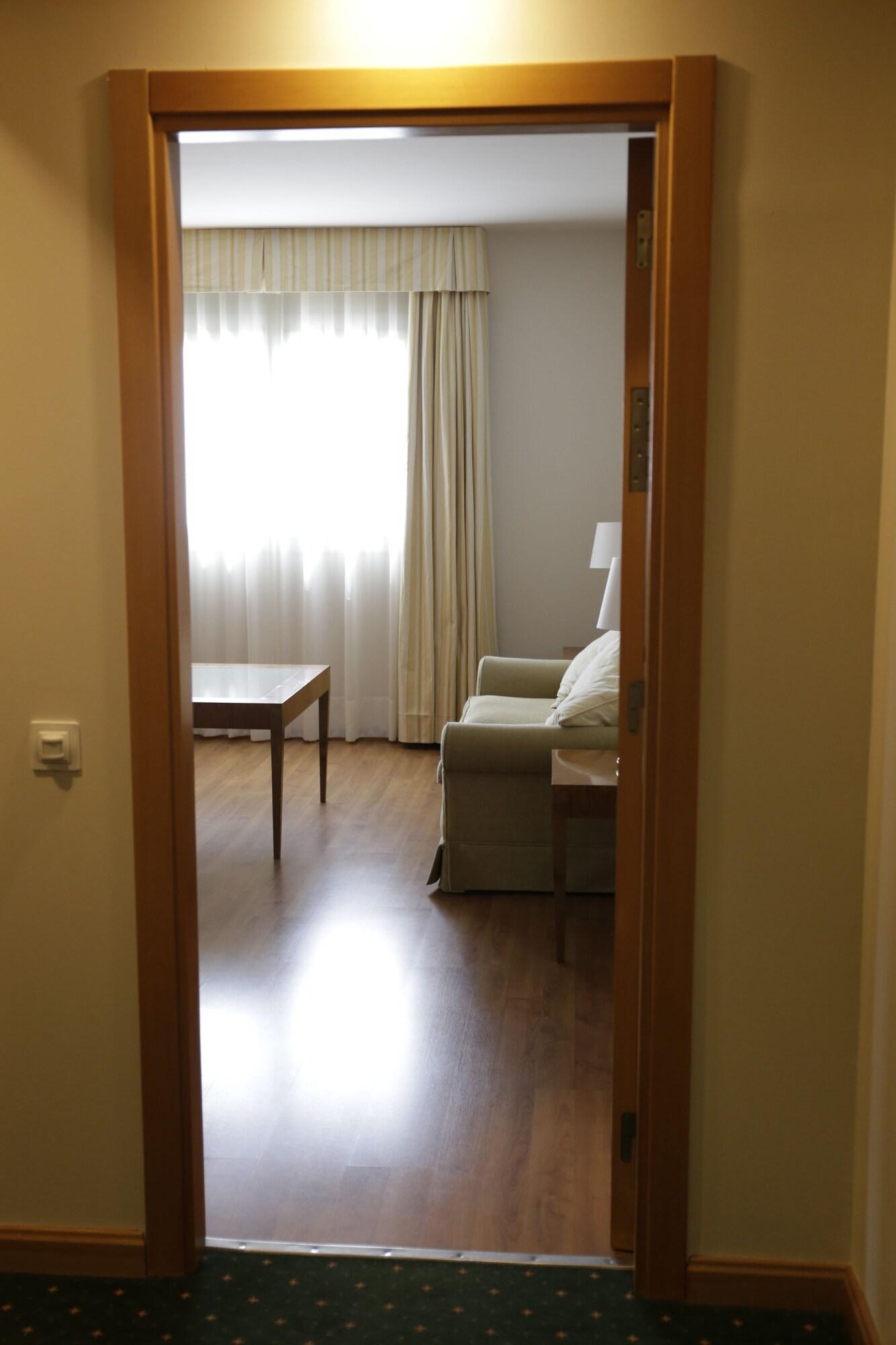 Junior Suite King Size Bed