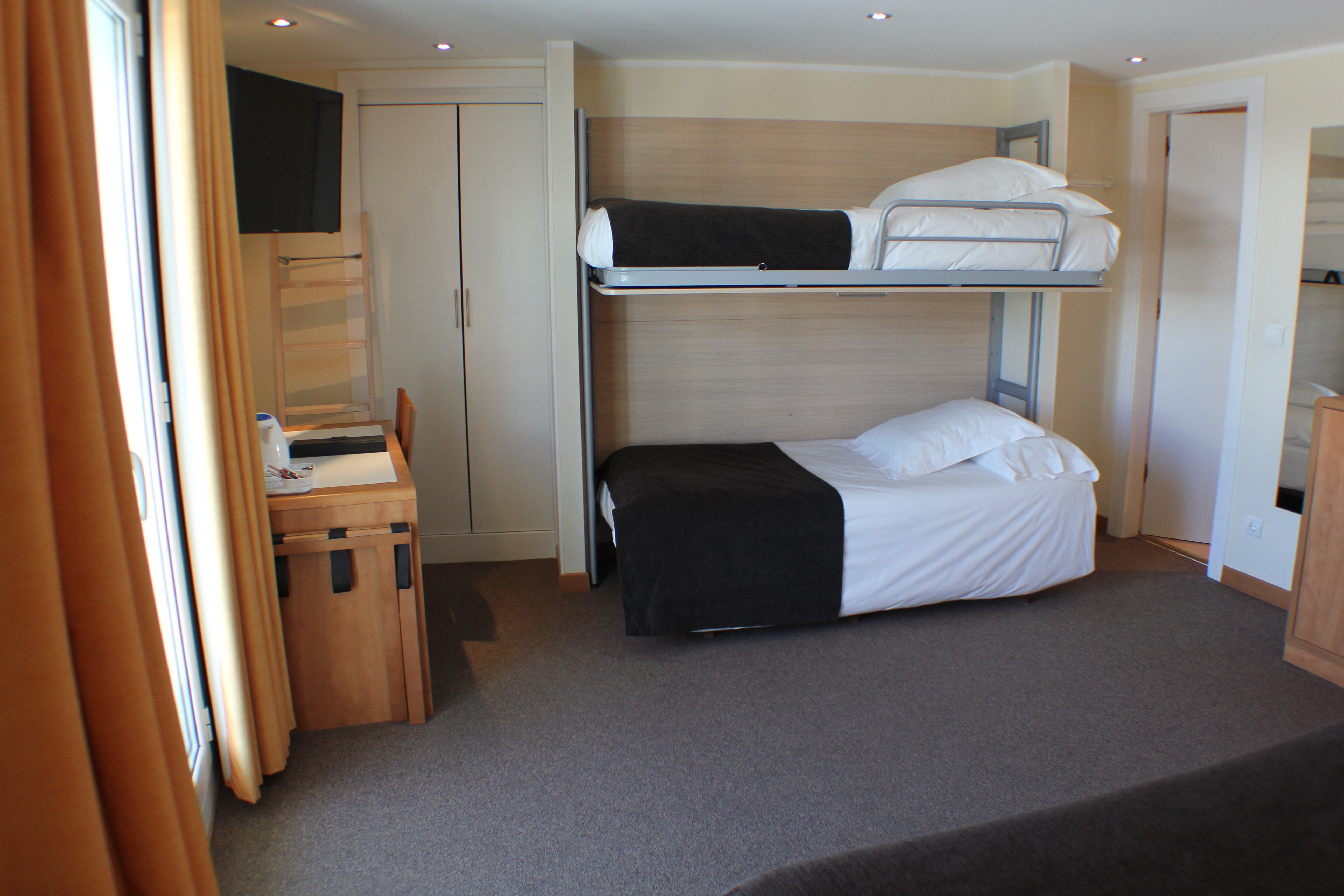 Quadruple Mountain View