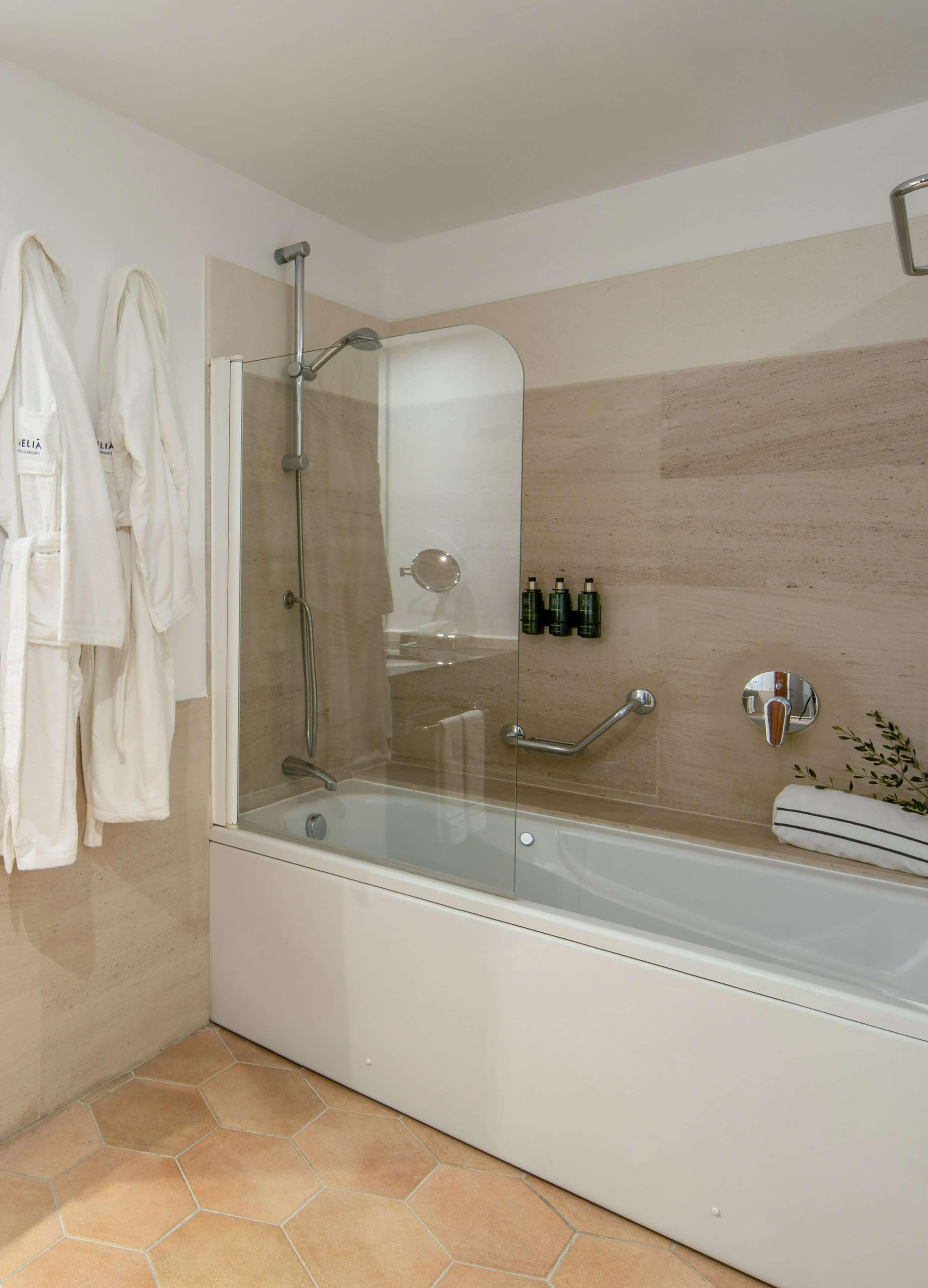 Junior Suite with Kitchenette