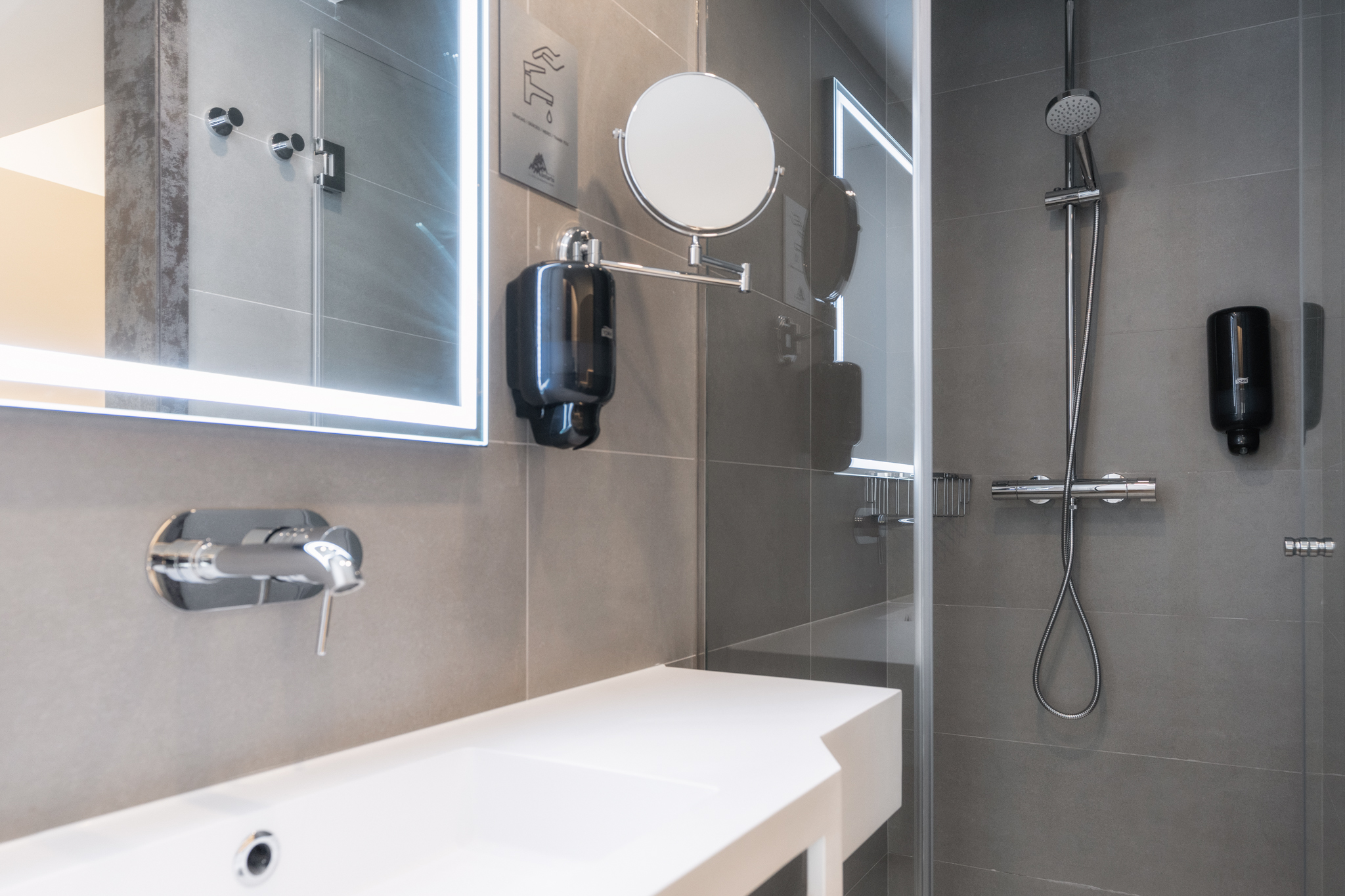 Double or Twin Standard