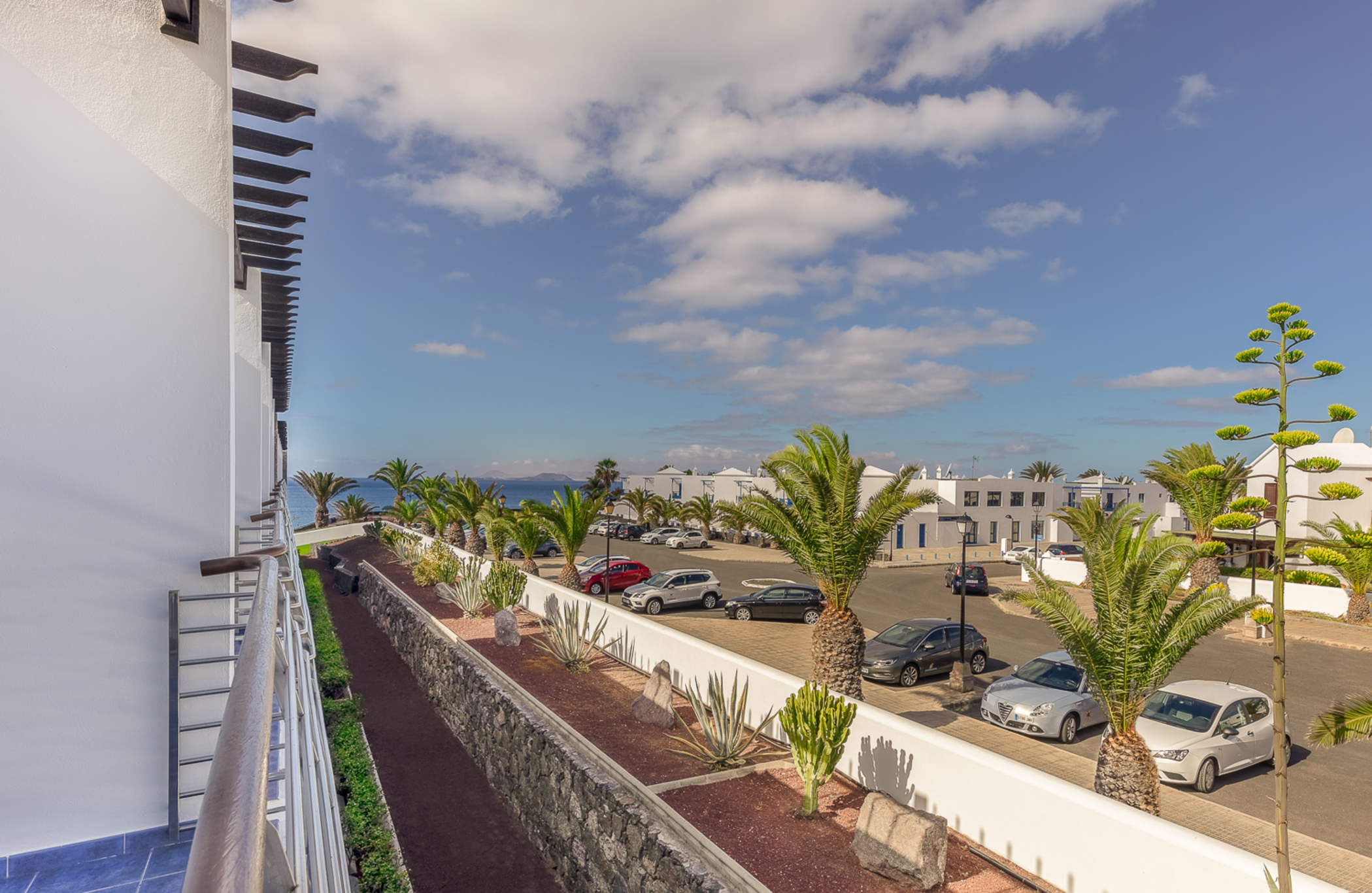 Double or Twin Side Sea View