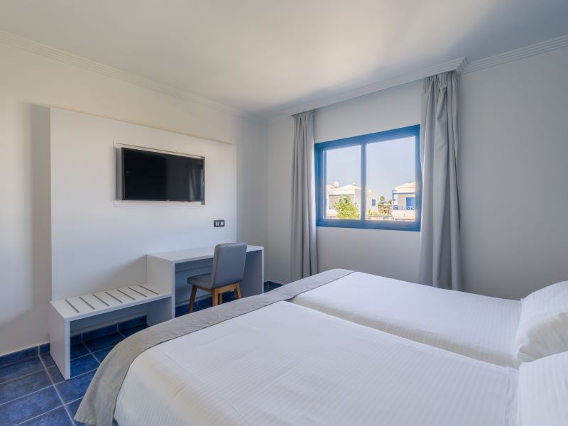 Family Room Capacity 2