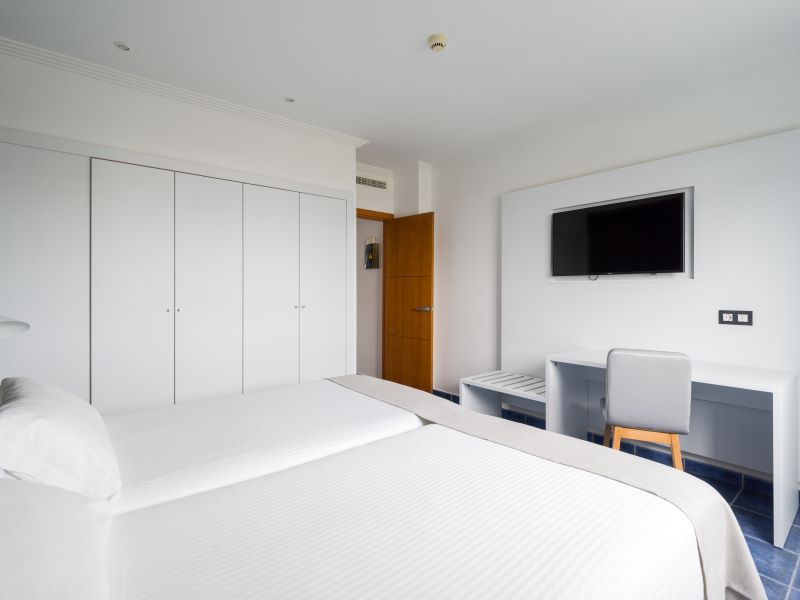 Family Room Capacity 2