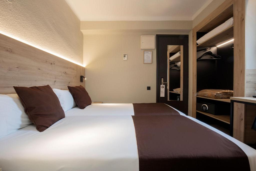 Double or Twin Economy