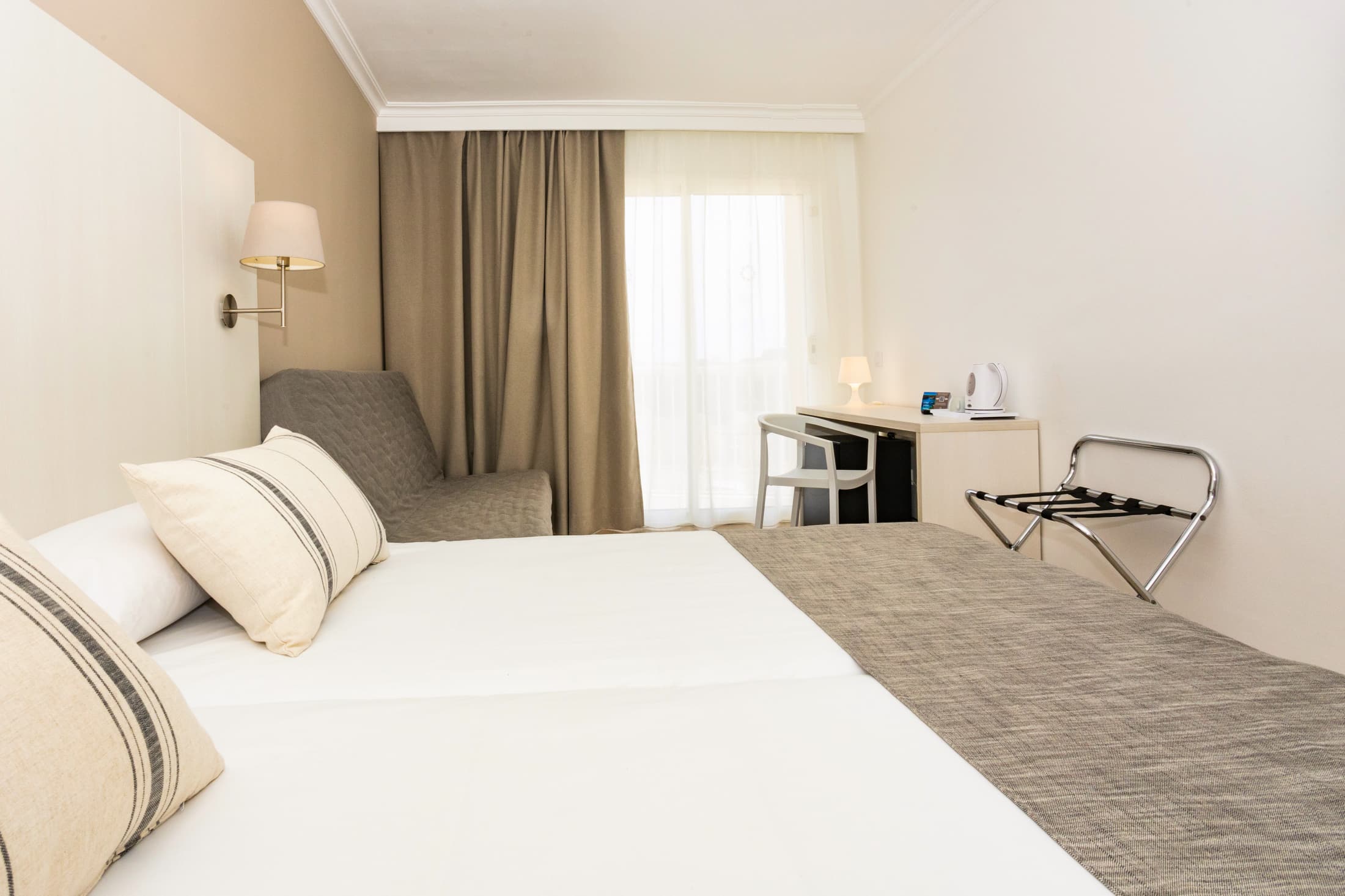 Double or Twin Standard