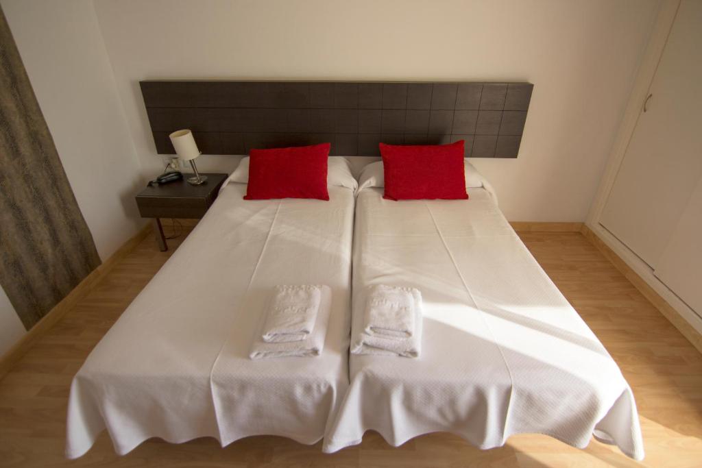 Double or Twin Standard