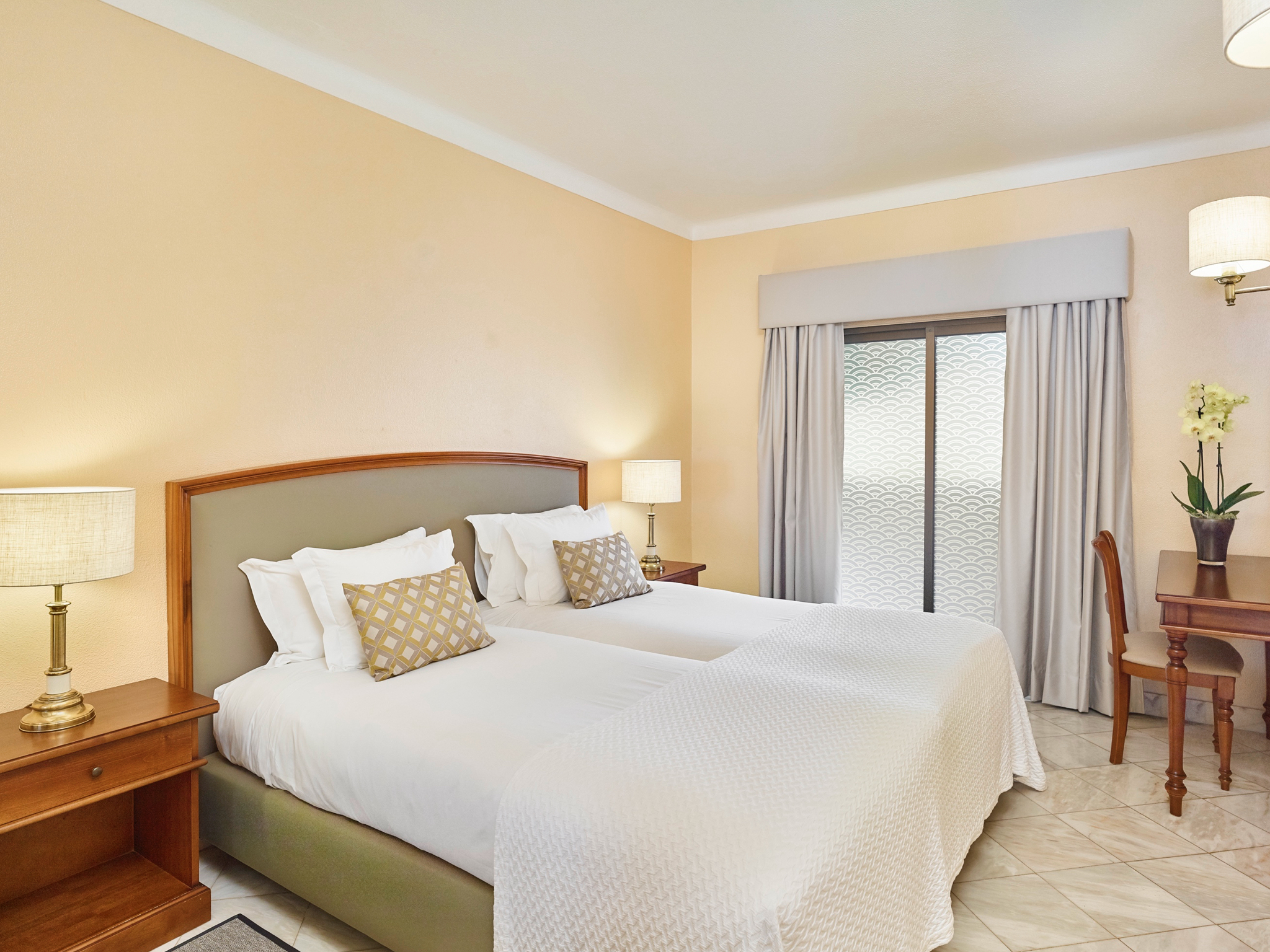 Family Room Garden View