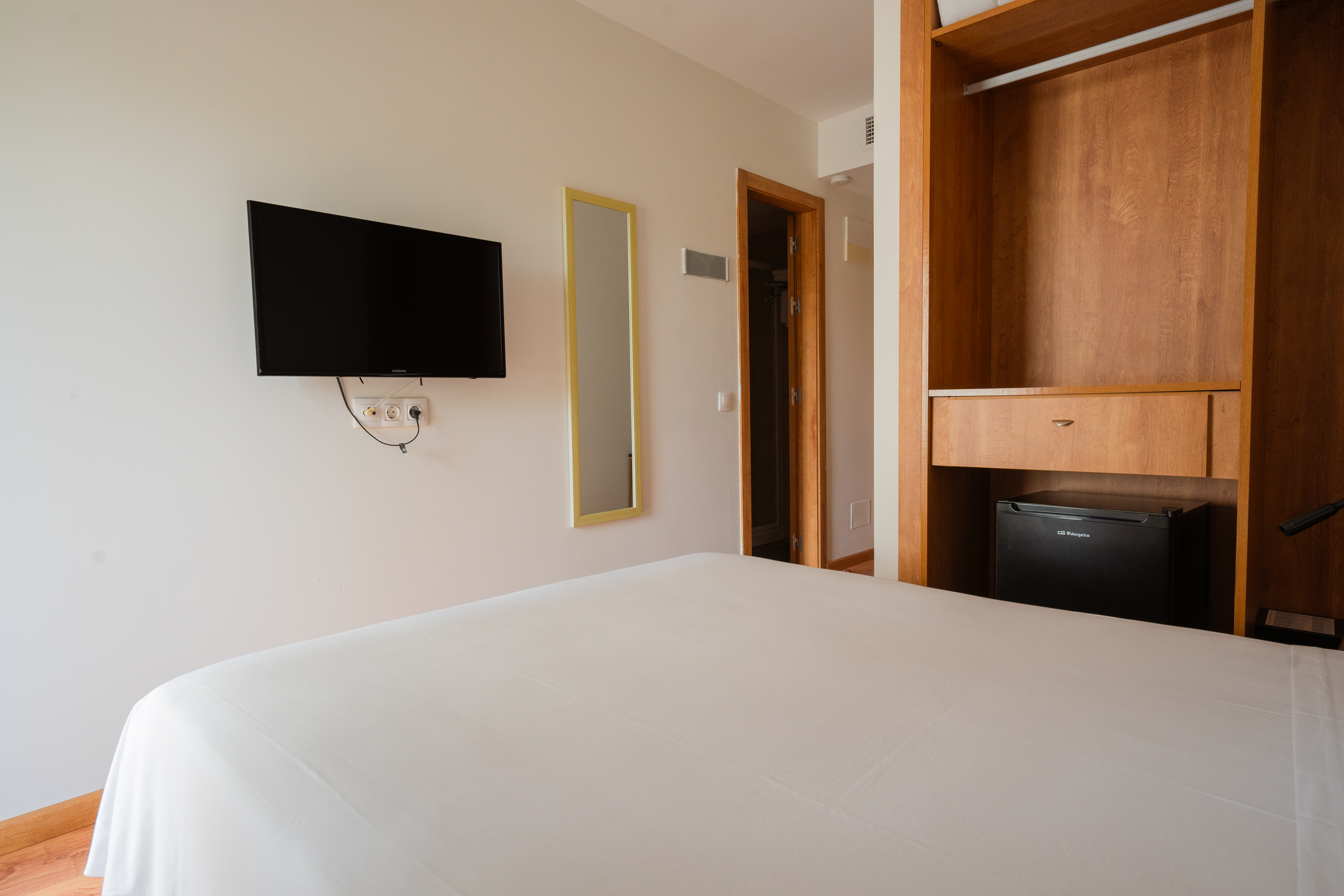 Double Single with Balcony