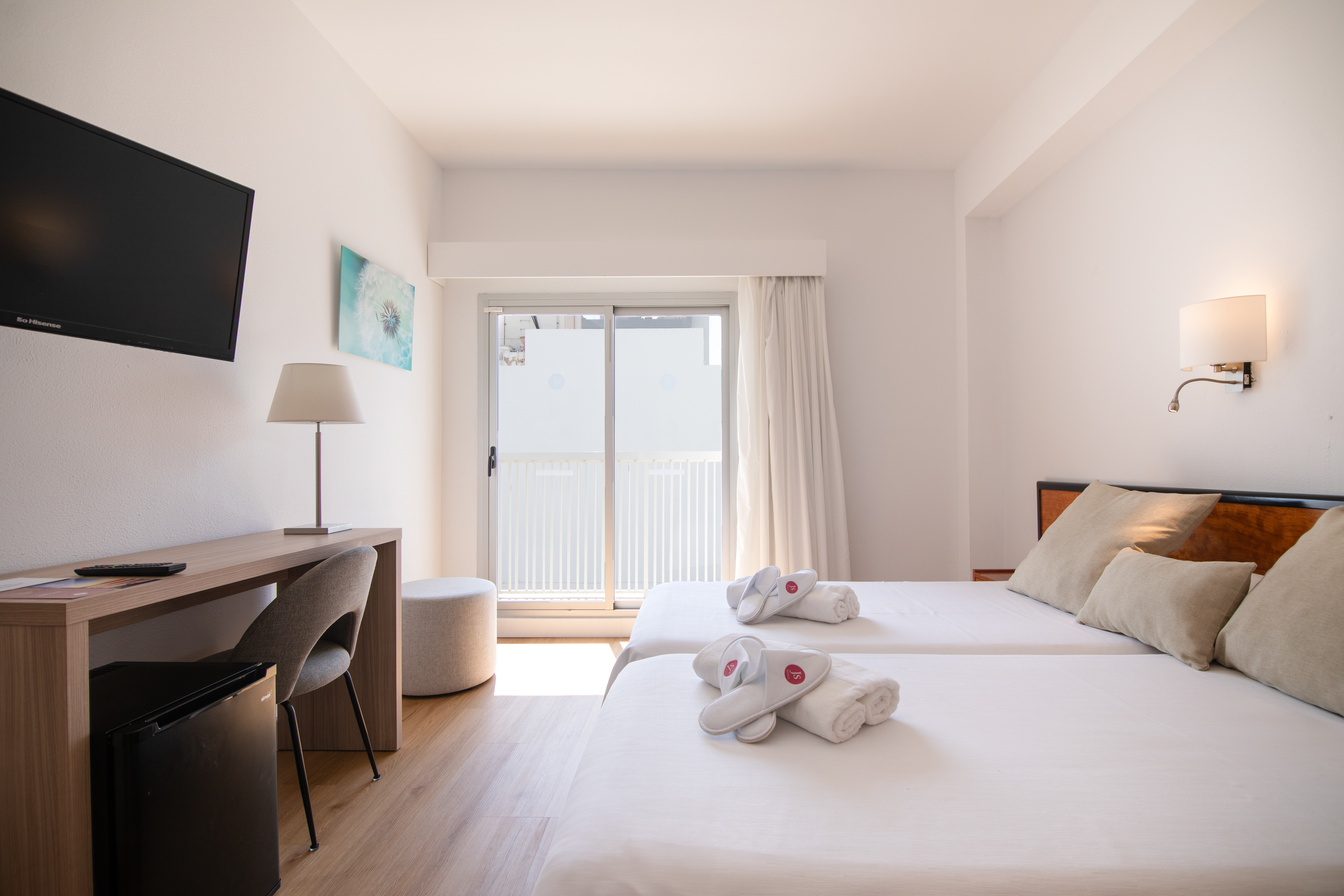 Double or Twin Side Sea View