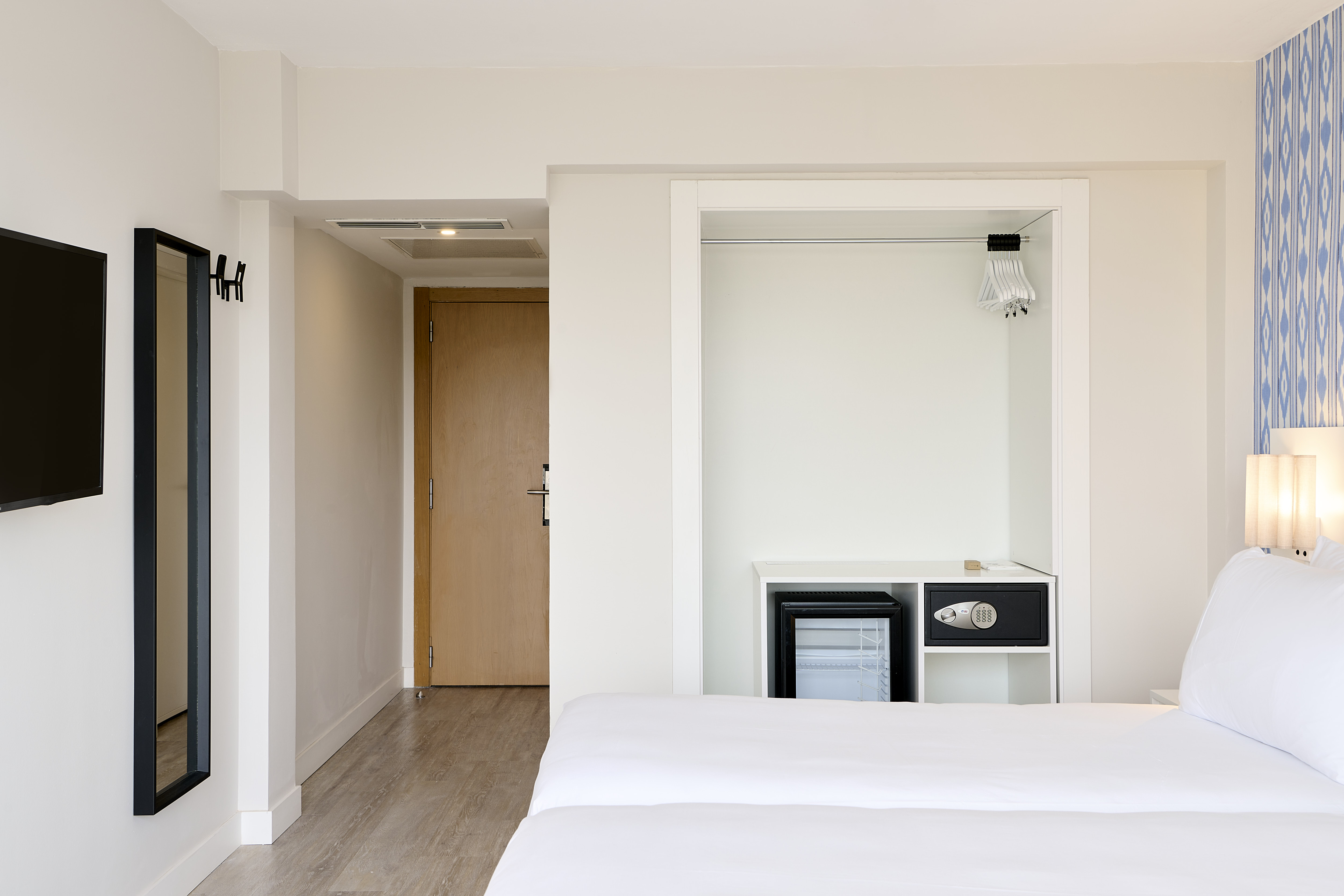 Double Single Deluxe with Terrace