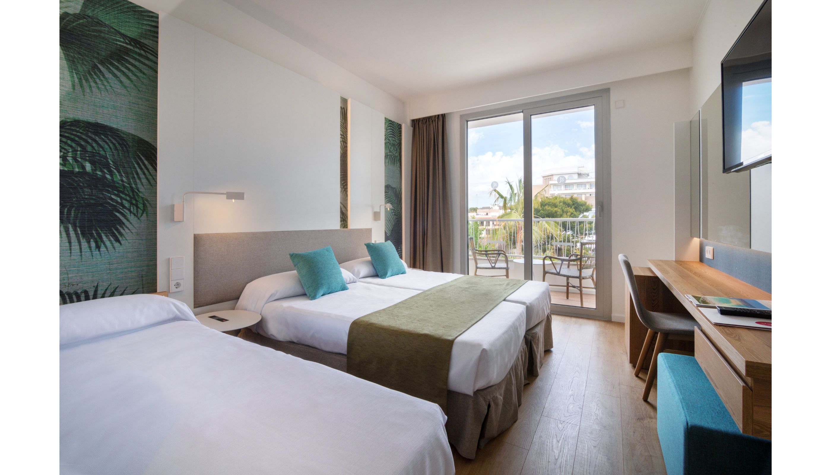 Double or Twin with Balcony