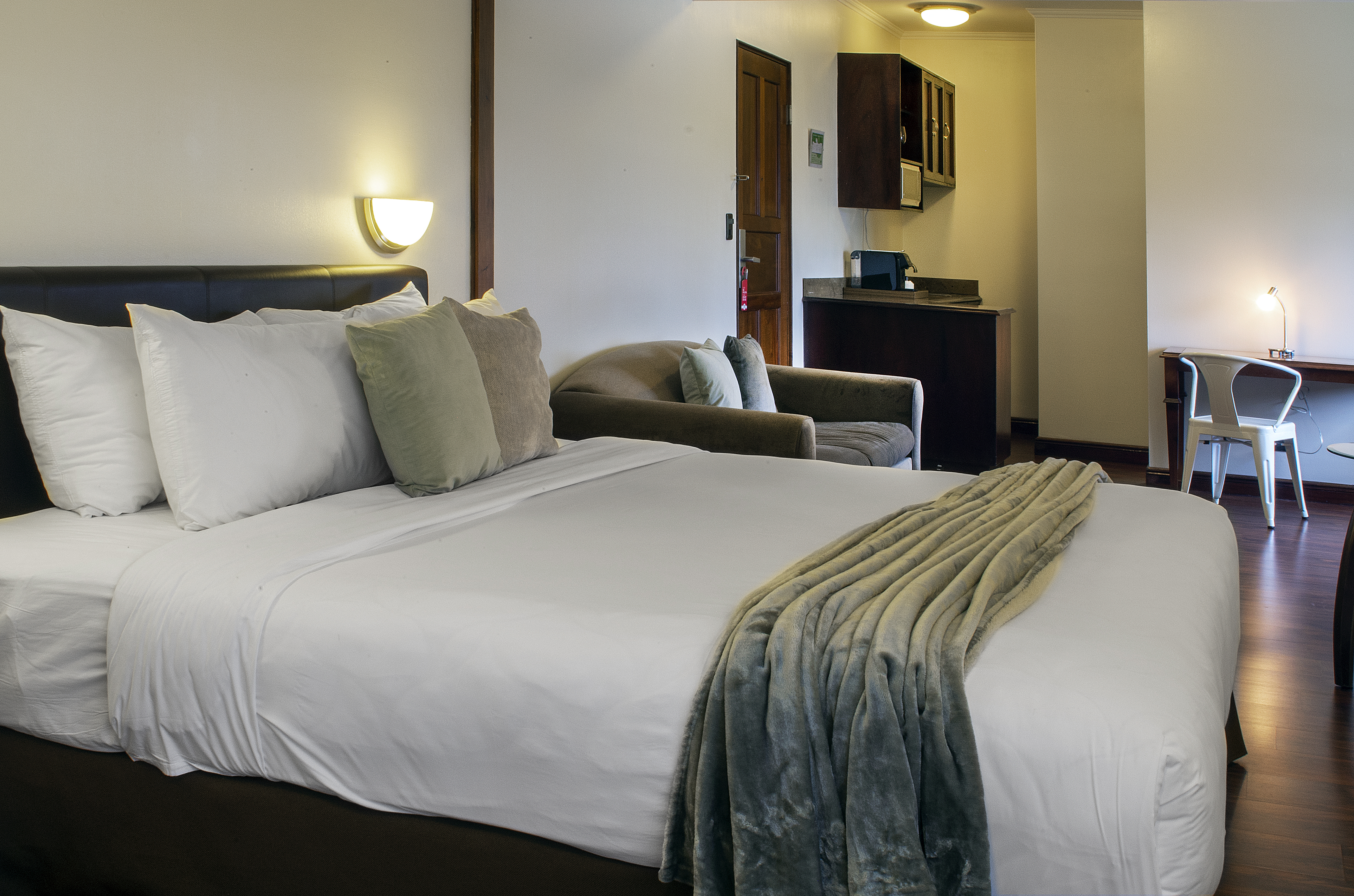 Junior Suite King Size Bed