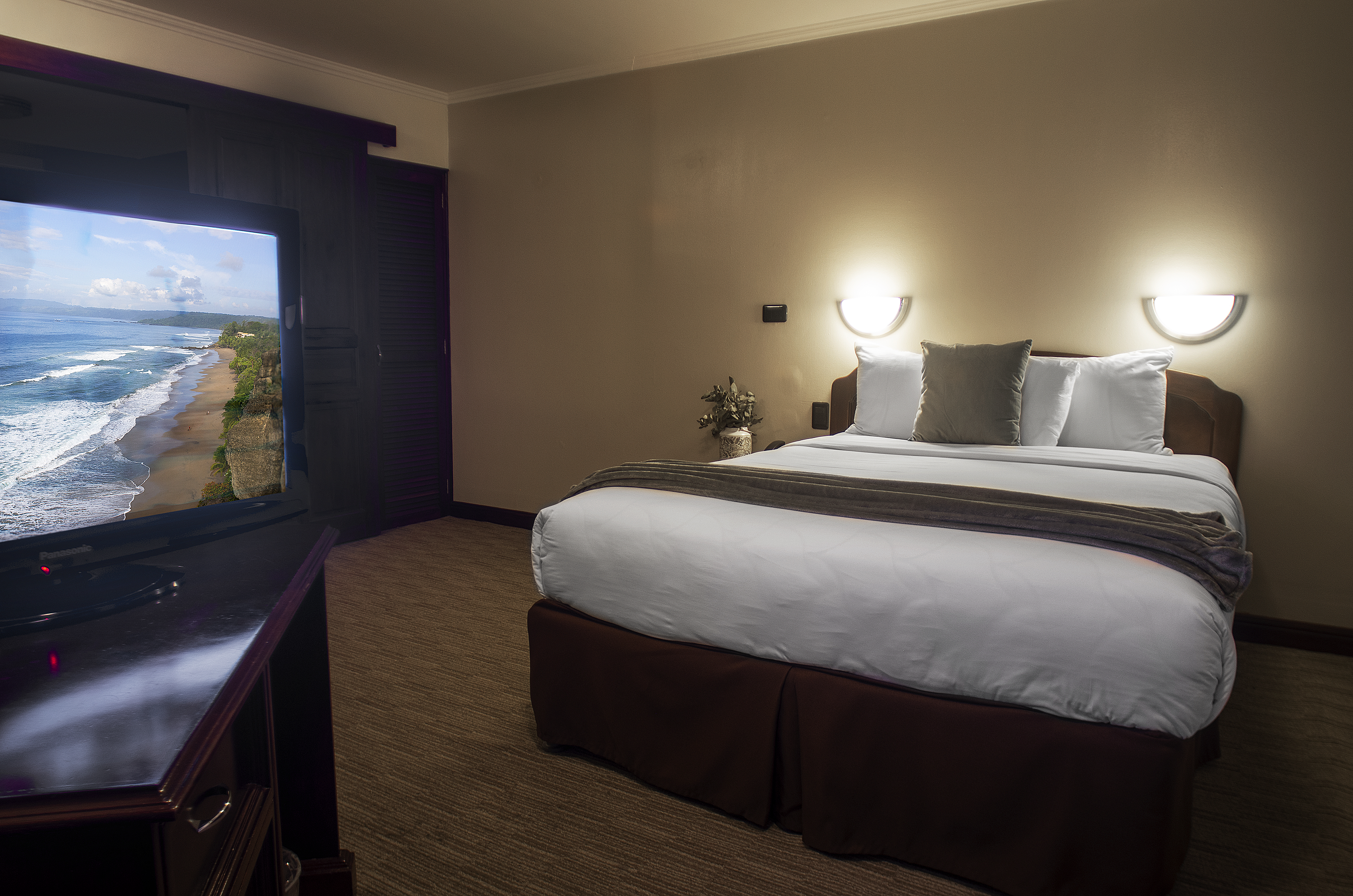 Double Superior Queen Bed