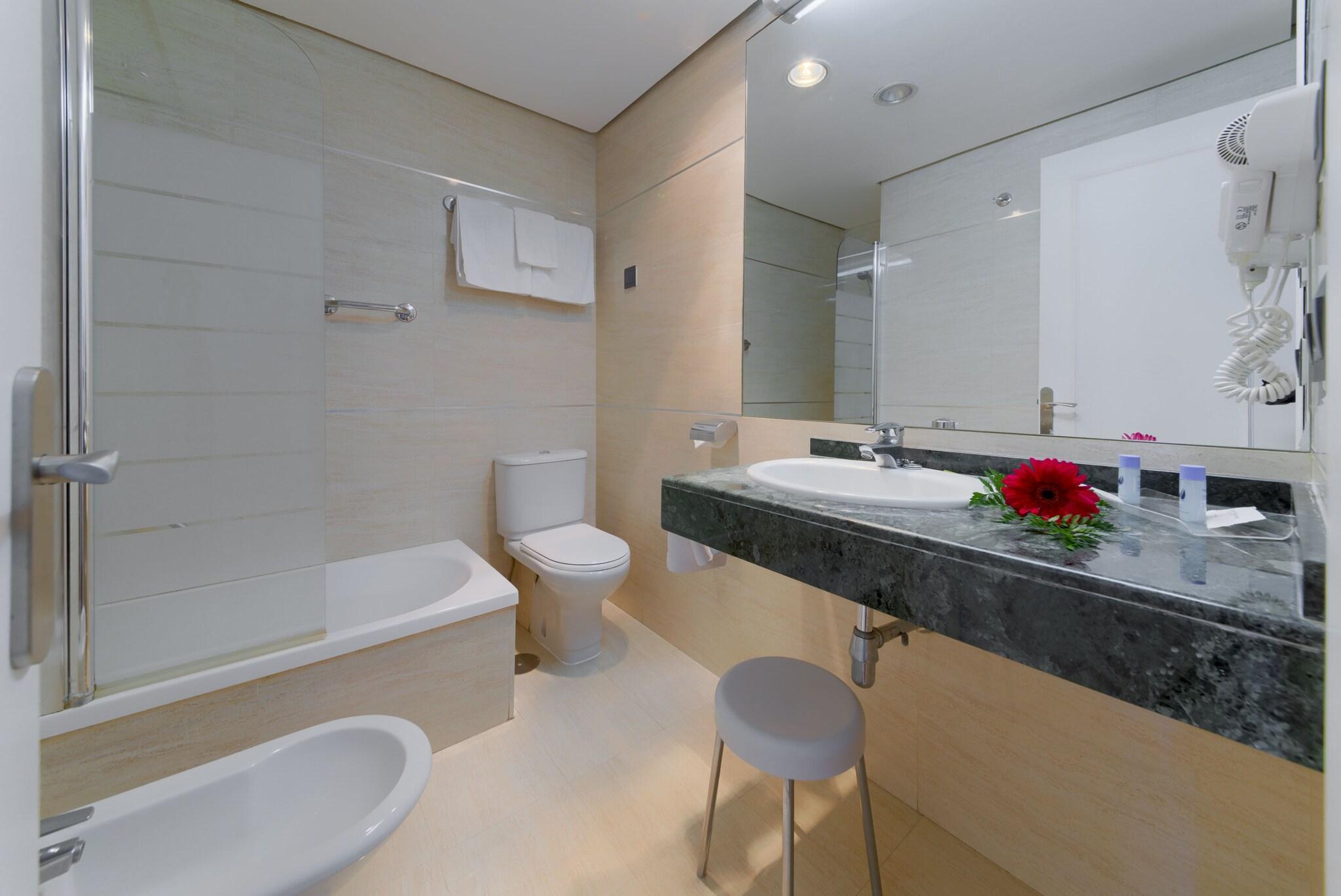 Double or Twin Sea View