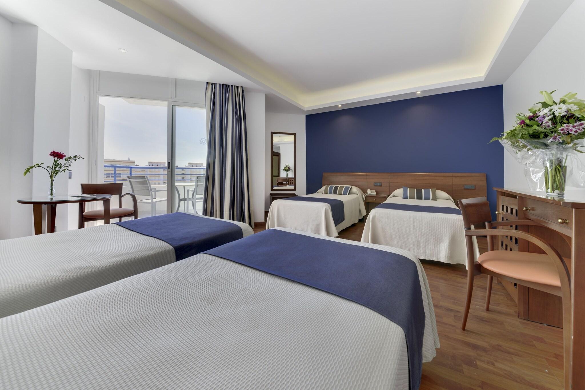 Quadruple Capacity 4