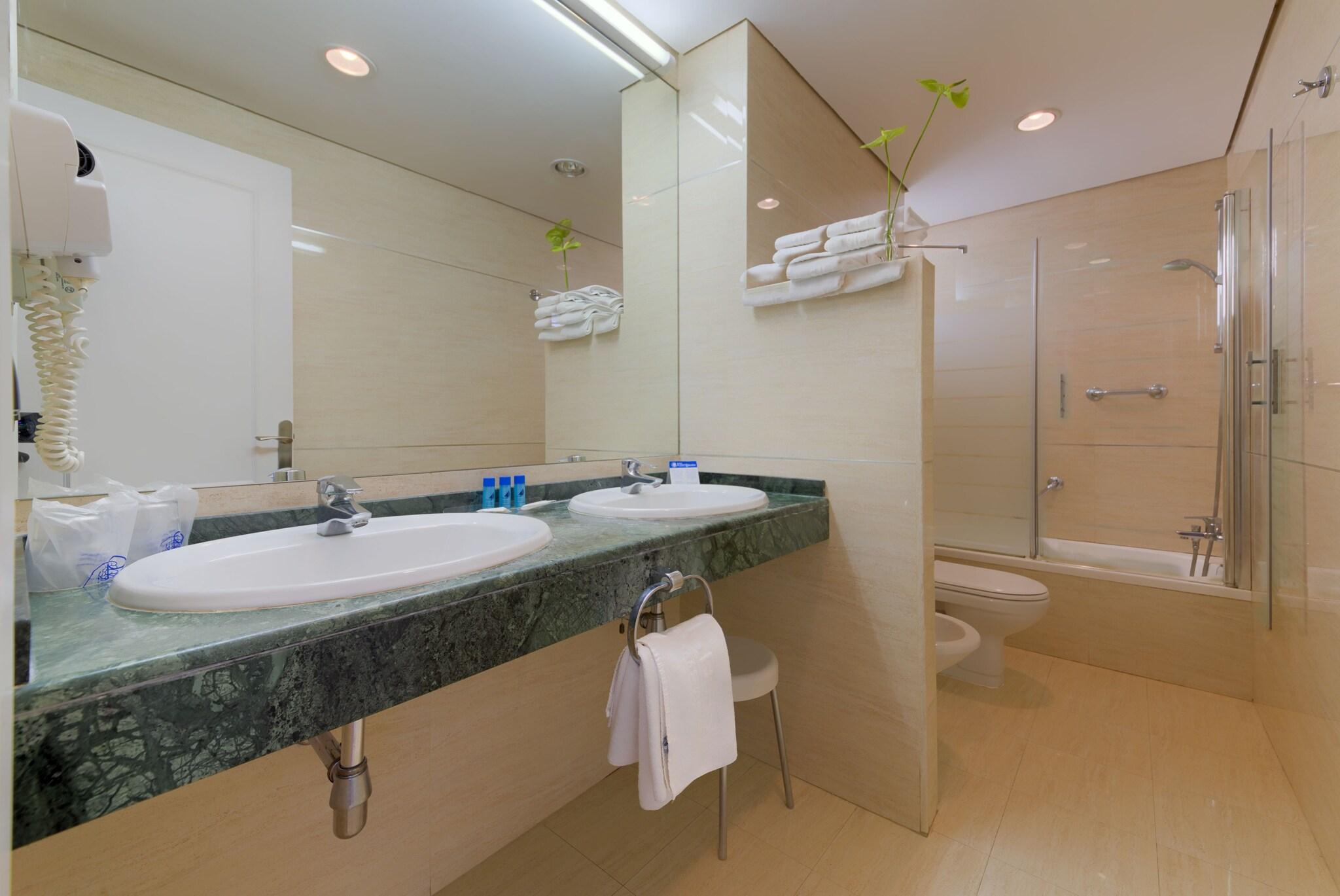 Family Room Sea View Capacity 2