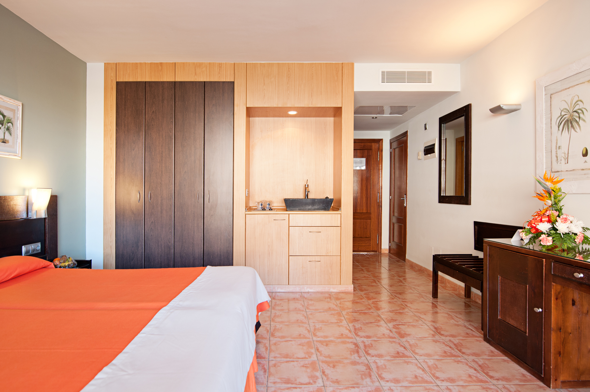 Double or Twin Standard