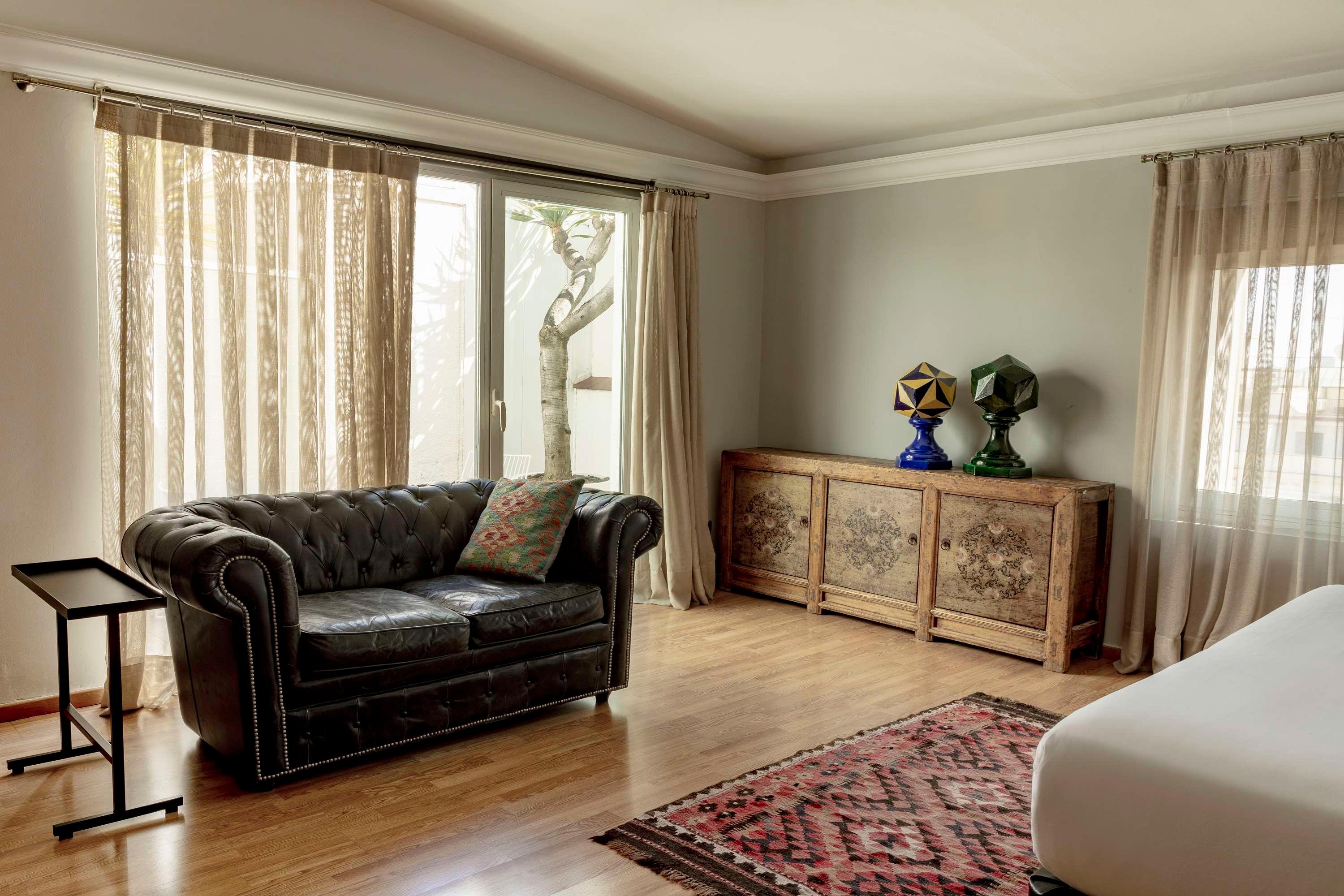 Family Room Standard