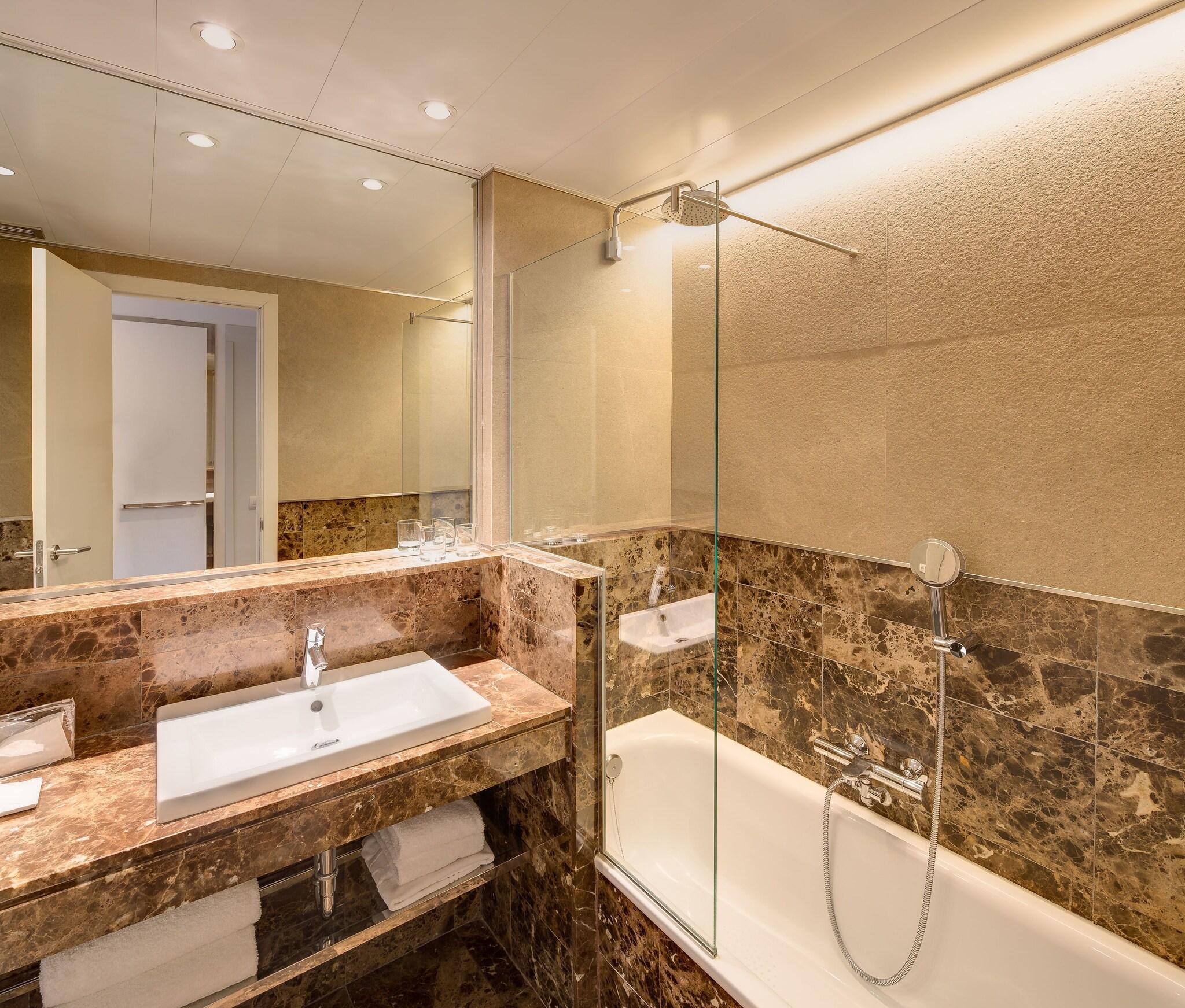 Suite with Double Bed