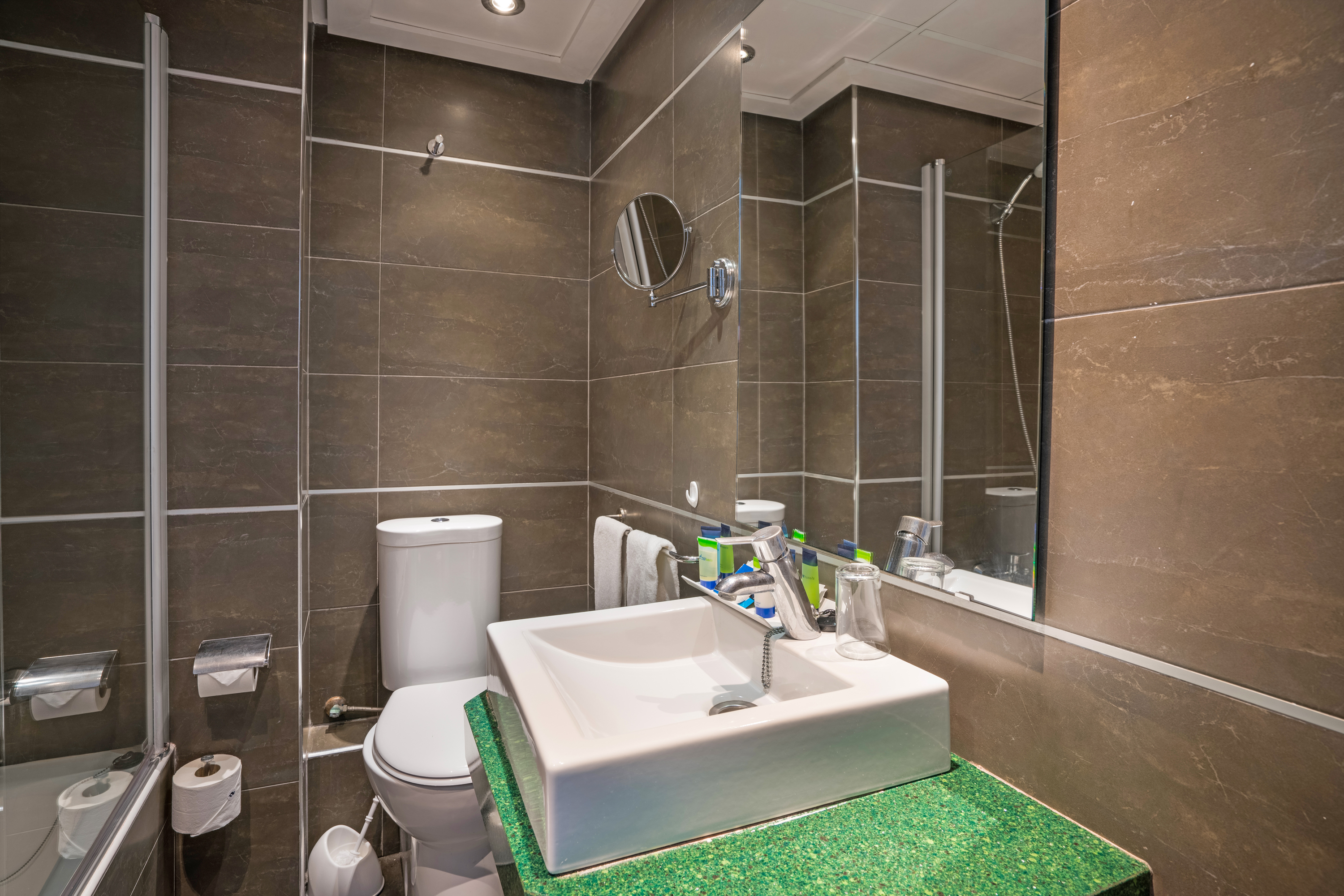 Double or Twin Standard