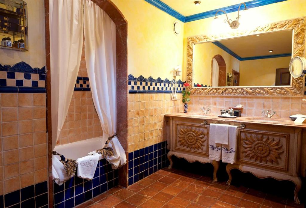 Double or Twin with Views