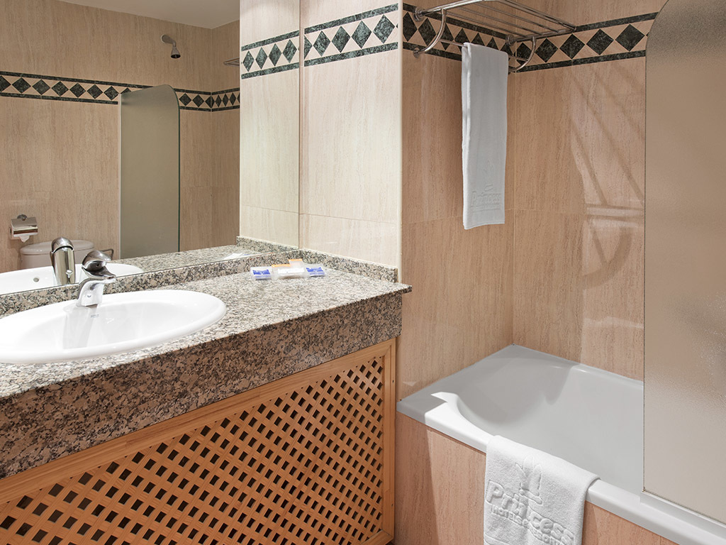 Double or Twin Capacity 3